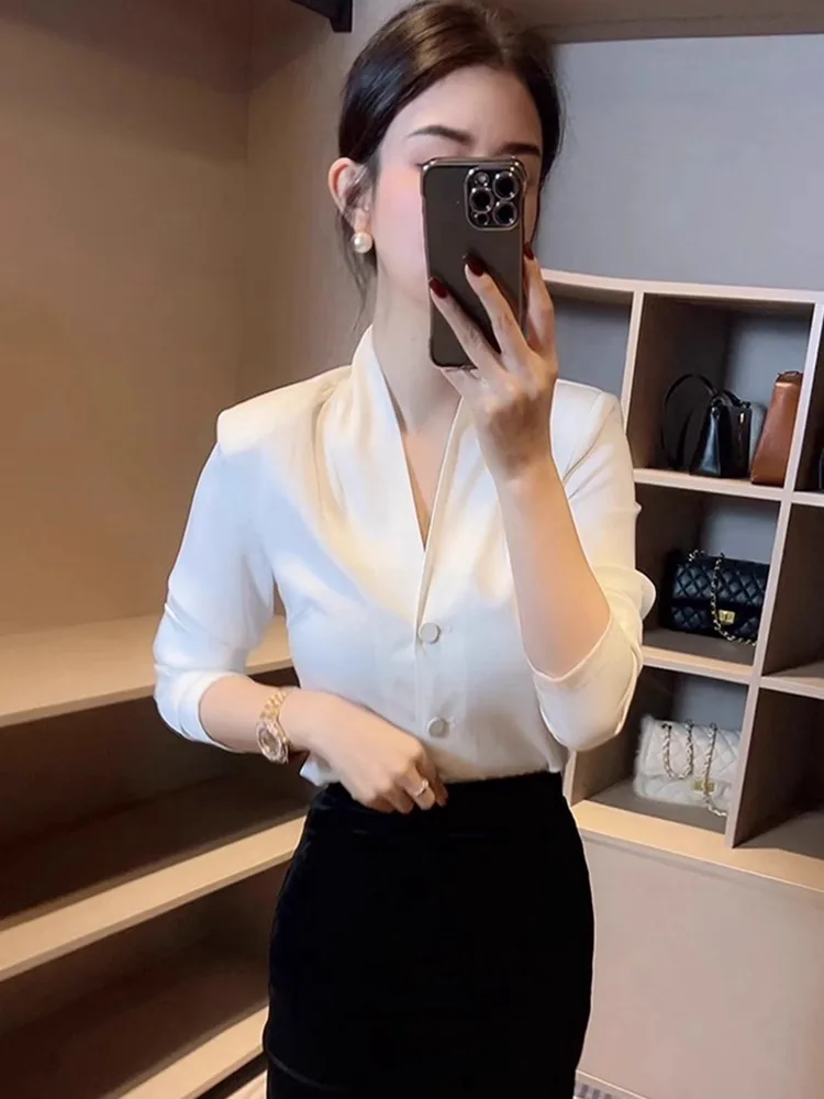 Commute Elegance V-Neck Long Sleeve Women's Shirt Spring Autumn Satin Inner Wear Fashion Age Reduction Blouse Korean Style
Commute Elegance V-Neck Long Sleeve Women's Shirt Spring Autumn Satin Inner Wear Fashion Age Reduction Blouse Korean Style