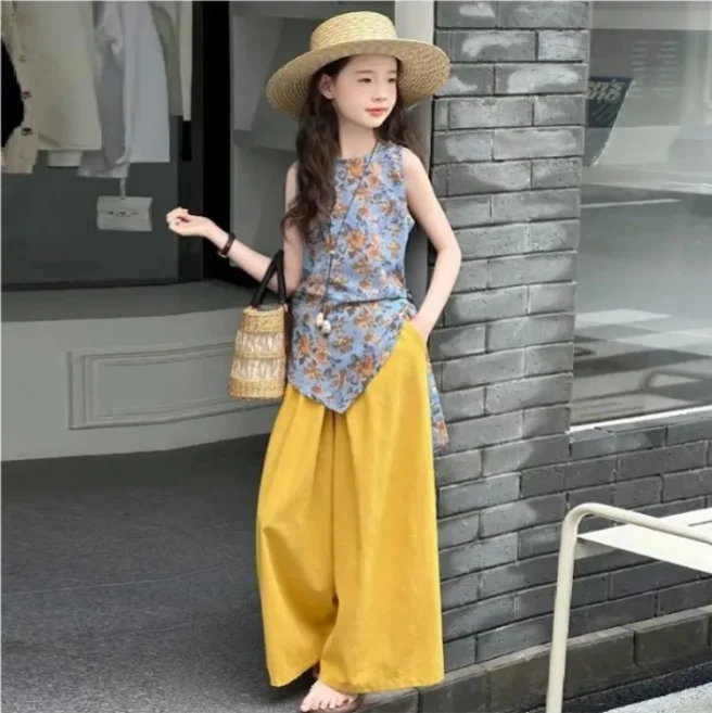 Girls Summer Outfit Sleeveless Floral Vest Set Big Girls Kids Summer Clothes Loose Wide Leg Pants Two Piece Set
Girls Summer Outfit Sleeveless Floral Vest Set Big Girls Kids Summer Clothes Loose Wide Leg Pants Two Piece Set