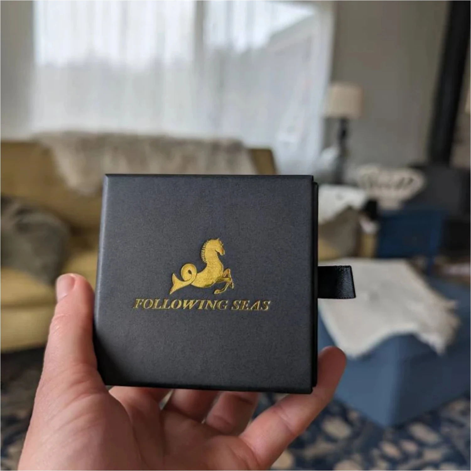 Персонализированная фиолетовая шкатулка для драгоценностей из 20 шт. с мешочком из микрофибры: набор упаковки с логотипом
Персонализированная фиолетовая шкатулка для драгоценностей из 20 шт. с мешочком из микрофибры: набор упаковки с логотипом