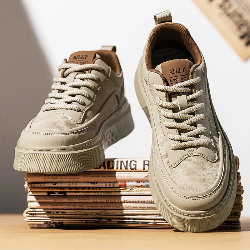 Men's Casual Sport Shoes Spring New Style Thick Bottom Heightening White Sneakers Versatile Leather Shoes for Young Men
Men's Casual Sport Shoes Spring New Style Thick Bottom Heightening White Sneakers Versatile Leather Shoes for Young Men