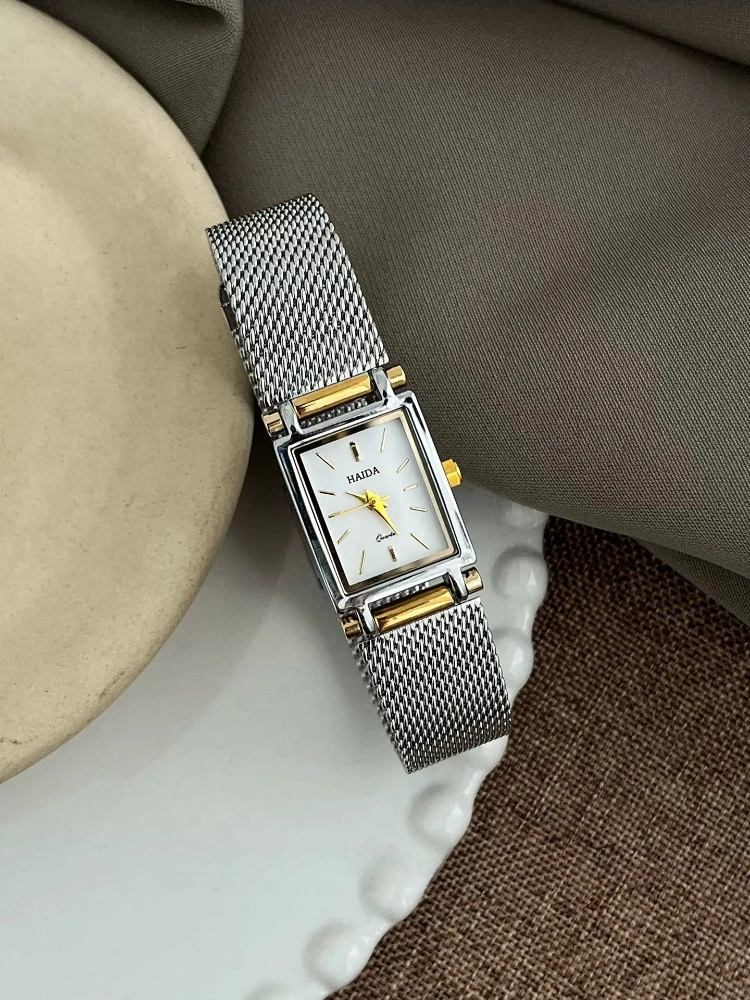 Silver Retro Luxury Women Quartz Watch Stainless Steel Waterproof Elegant Ladies Wristwatch
Silver Retro Luxury Women Quartz Watch Stainless Steel Waterproof Elegant Ladies Wristwatch