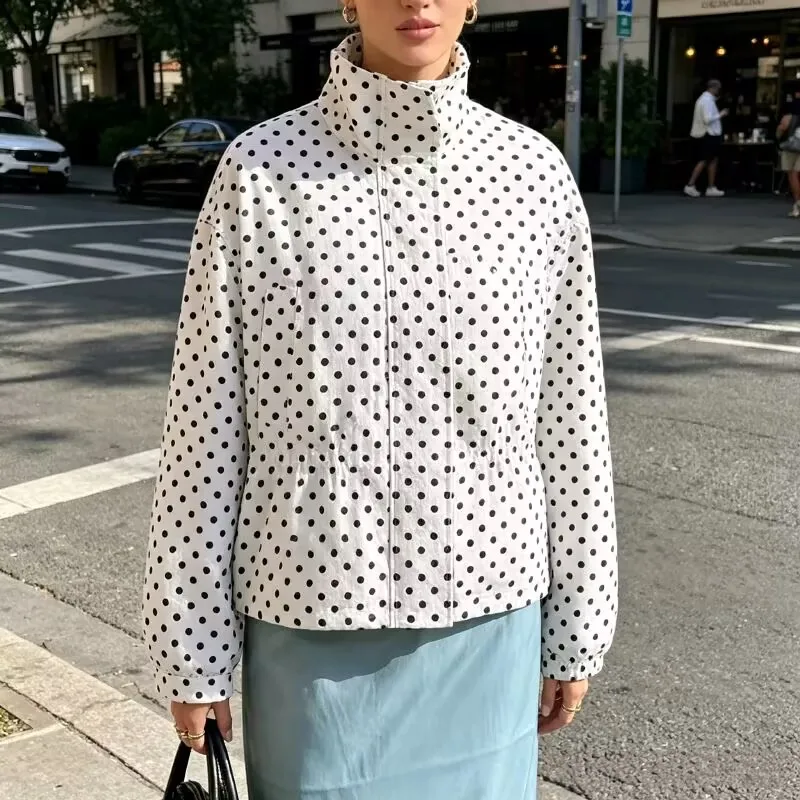 Womens Polka Dot Print Jacket Spring Long Sleeves Turtleneck Zipper With Pockets Drawstring Casual Jacket Loose Fit Outerwear
Womens Polka Dot Print Jacket Spring Long Sleeves Turtleneck Zipper With Pockets Drawstring Casual Jacket Loose Fit Outerwear