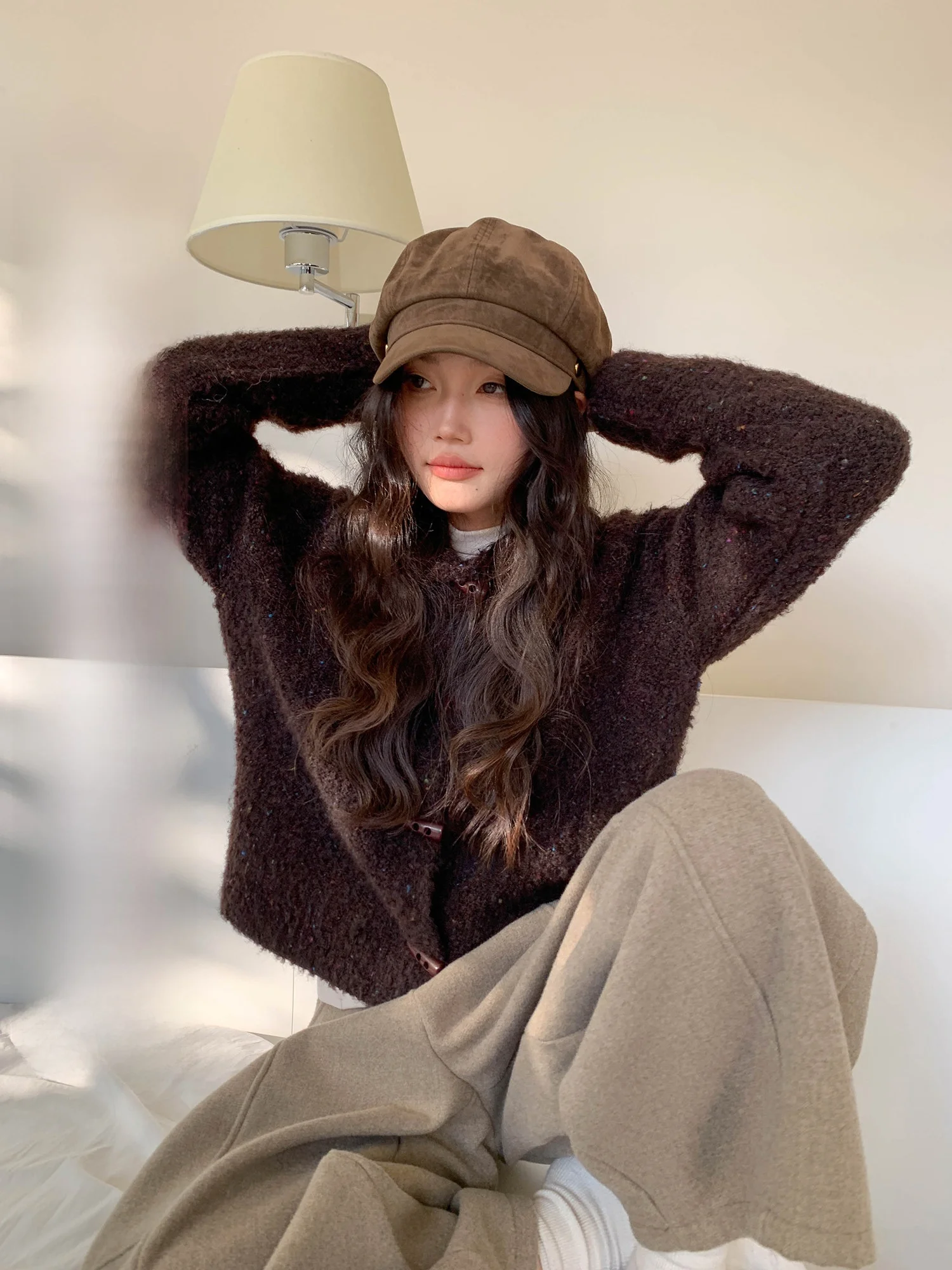 Retro Brown Button-Up Sweater Coat Women's Winter Thiened Loose Fit Top Lazy Sle Long Sve Knittedwear Mixd Brand
Retro Brown Button-Up Sweater Coat Women's Winter Thiened Loose Fit Top Lazy Sle Long Sve Knittedwear Mixd Brand