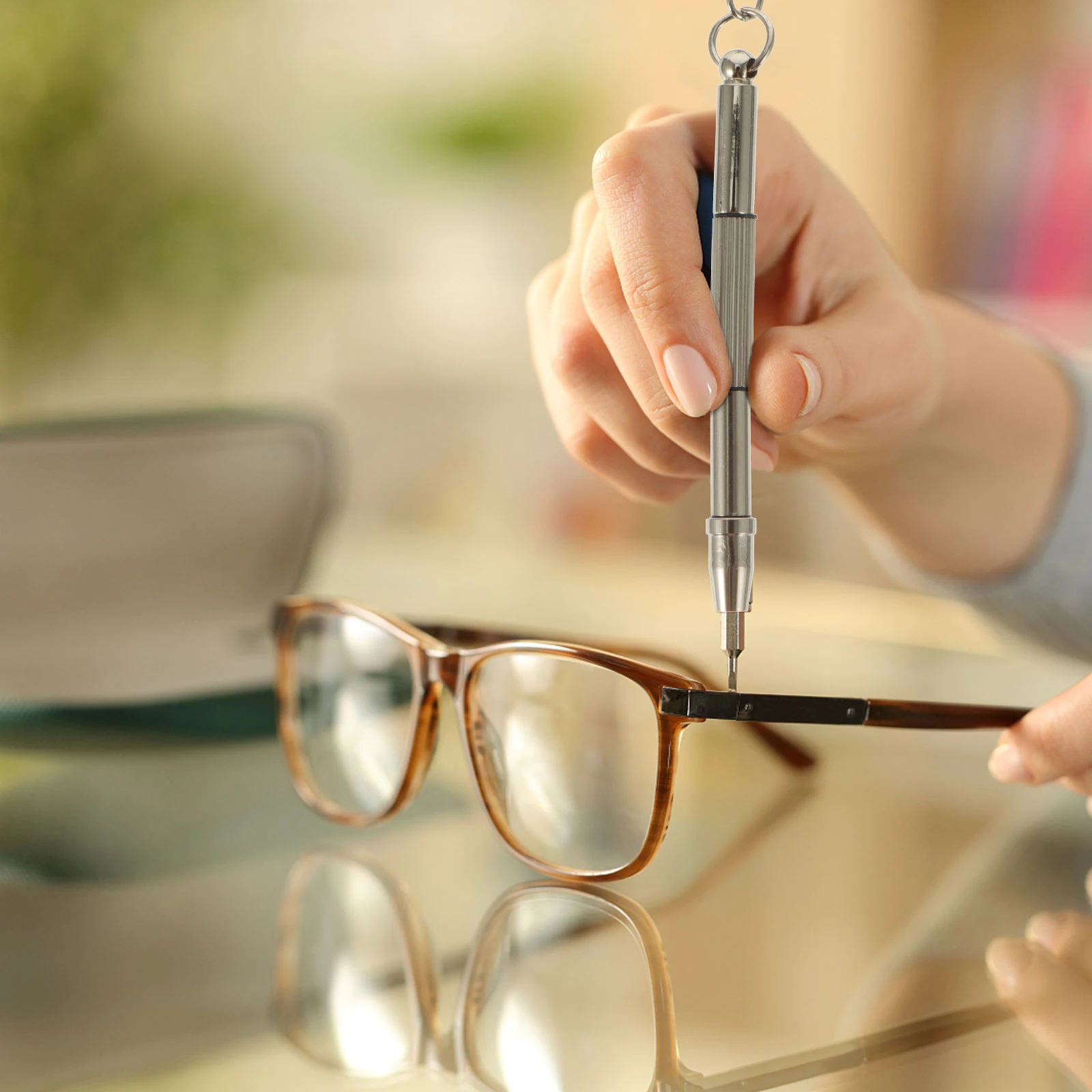 1000 Pcs/set Glasses Screws Box Tool Eyeglasses Repair Kit Sunglasses Replacement Parts
1000 Pcs/set Glasses Screws Box Tool Eyeglasses Repair Kit Sunglasses Replacement Parts