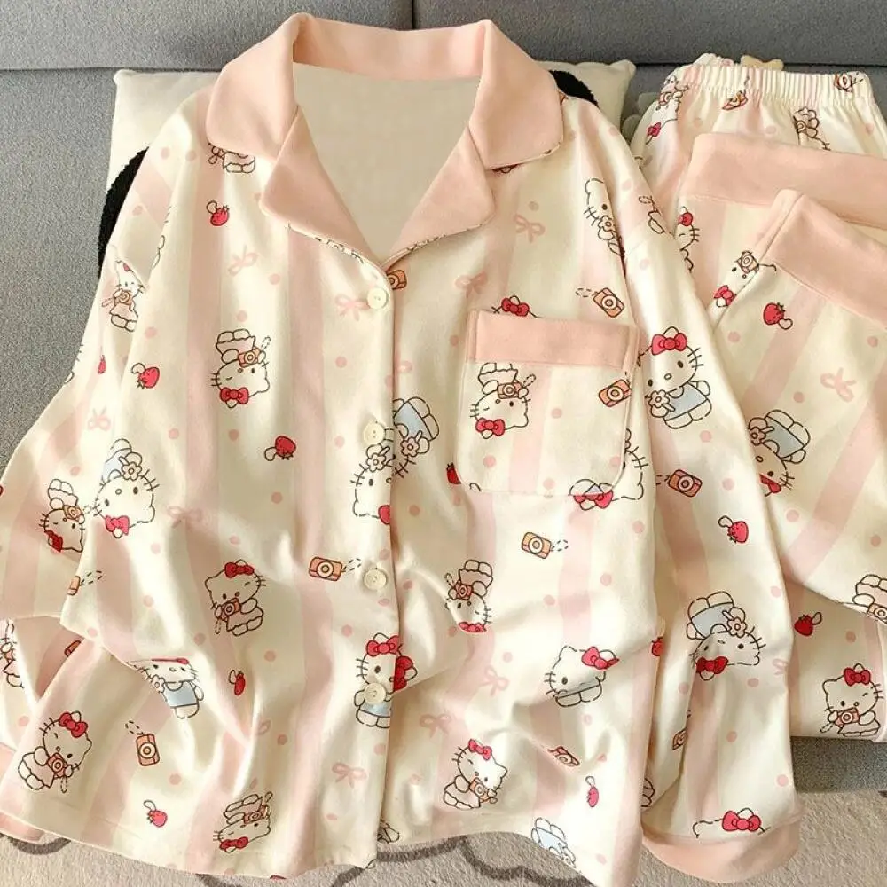 Sanrio мультфильм осень зима флисовая одежда для сна Kawaii Hello Kitty плюшевый пижамный комплект для женщин утолщенный теплый домашний костюм для девочек
Sanrio мультфильм осень зима флисовая одежда для сна Kawaii Hello Kitty плюшевый пижамный комплект для женщин утолщенный теплый домашний костюм для девочек