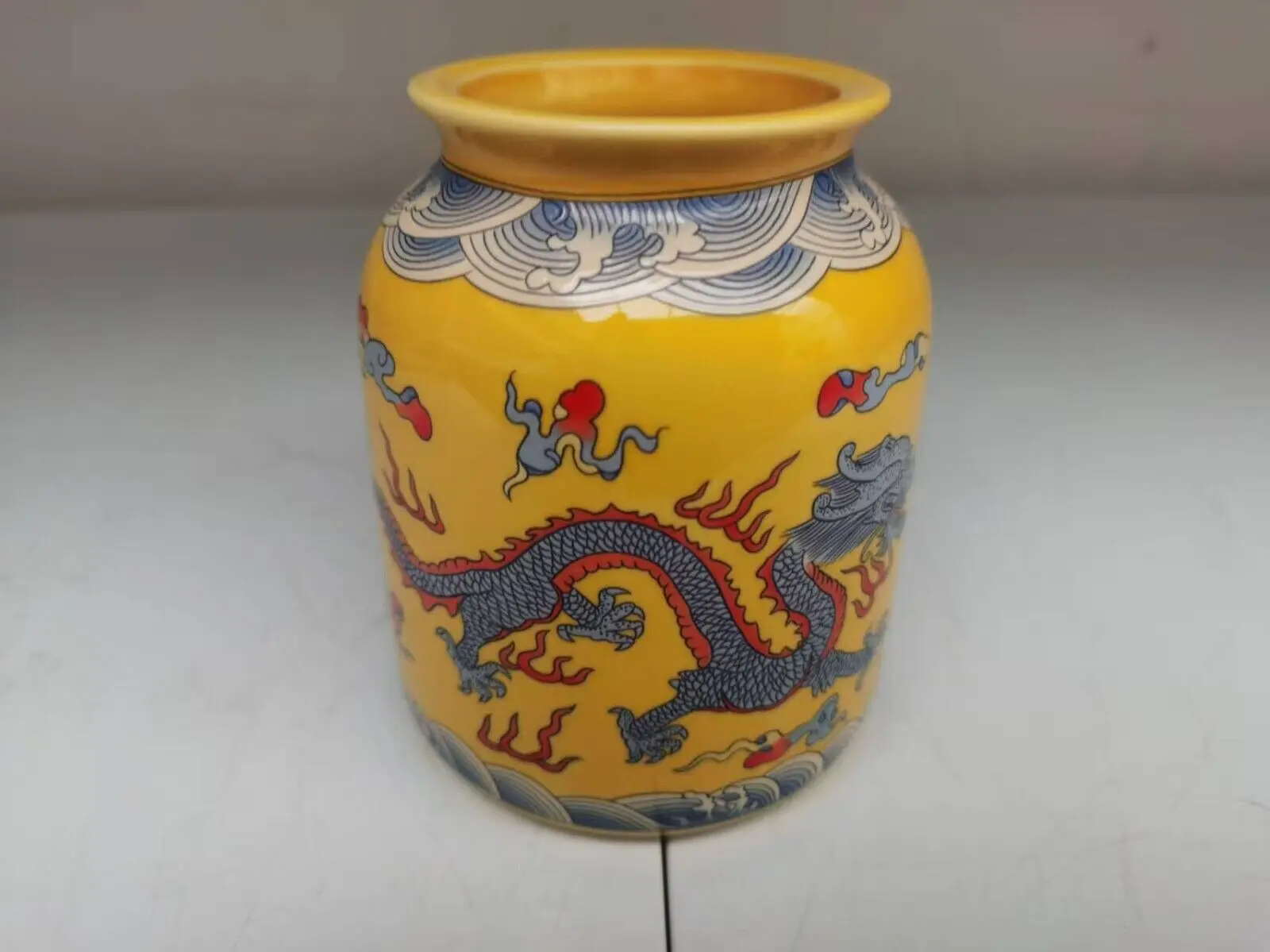 Old porcelain Vase FOLK ART Collection,Chinese yellow enamel colored dual dragon pattern
Old porcelain Vase FOLK ART Collection,Chinese yellow enamel colored dual dragon pattern