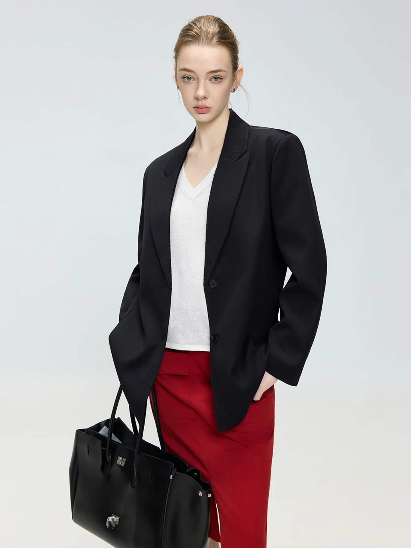 LUR Minimalist High-End Black Suit Jacket Loose Fashion Slimming Versatile Commute Casual Suit Top Women's Polyester Fiber
LUR Minimalist High-End Black Suit Jacket Loose Fashion Slimming Versatile Commute Casual Suit Top Women's Polyester Fiber