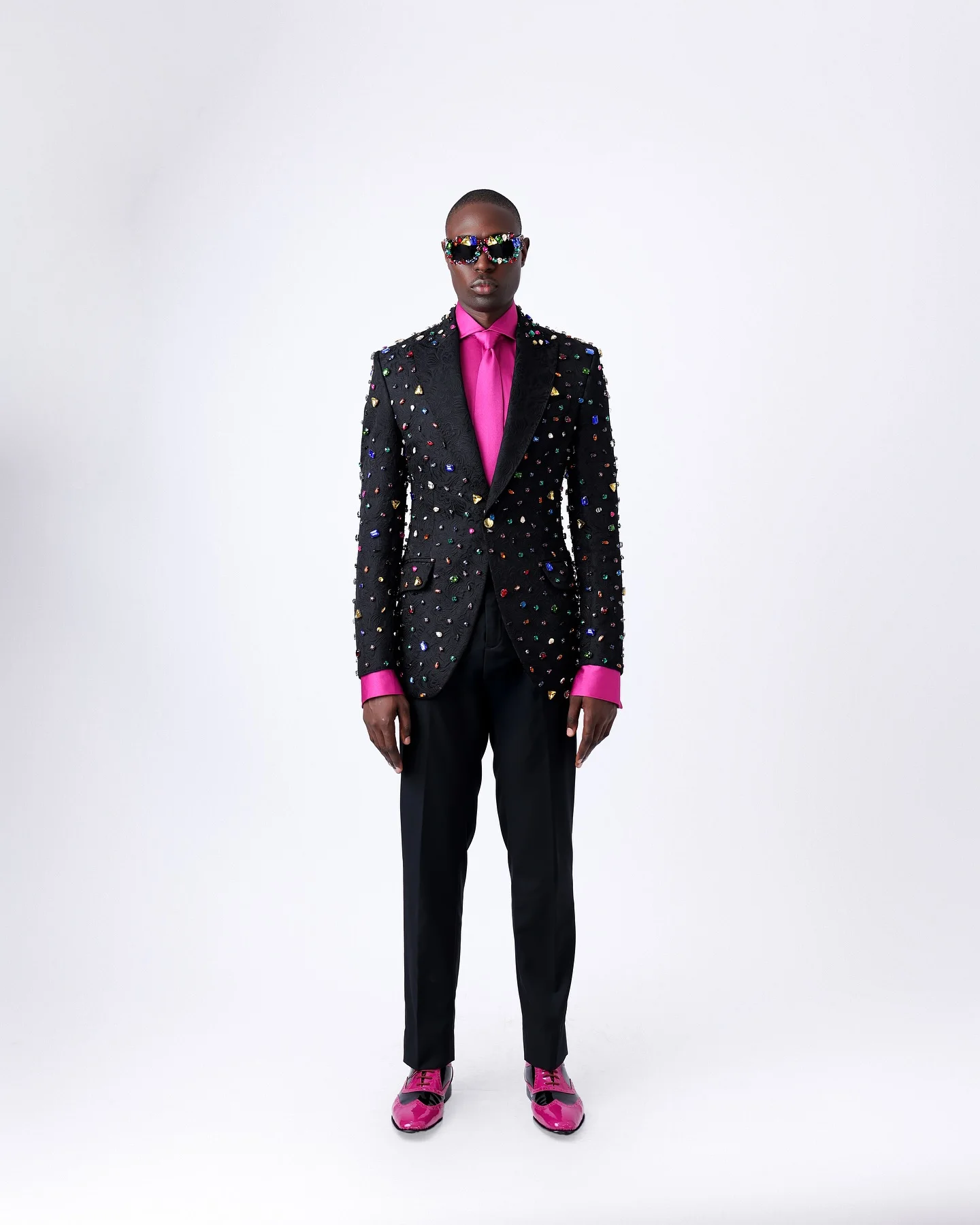 Luxury Crystals Men Suits Set 2 Piece Blazer+Pants Trousers Wedding Tuxedo Cotton Formal Office Groom Prom Jacket Business Coat
Luxury Crystals Men Suits Set 2 Piece Blazer+Pants Trousers Wedding Tuxedo Cotton Formal Office Groom Prom Jacket Business Coat