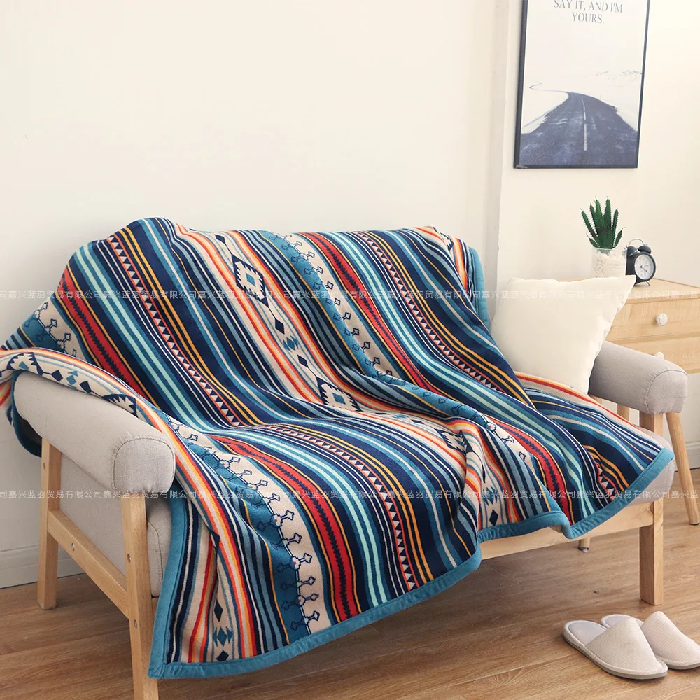 Coral Velvet Small Blanket Quilt Thickened Air Conditioning Blanket Flannel Blanket Office Nap Blanket Single
Coral Velvet Small Blanket Quilt Thickened Air Conditioning Blanket Flannel Blanket Office Nap Blanket Single