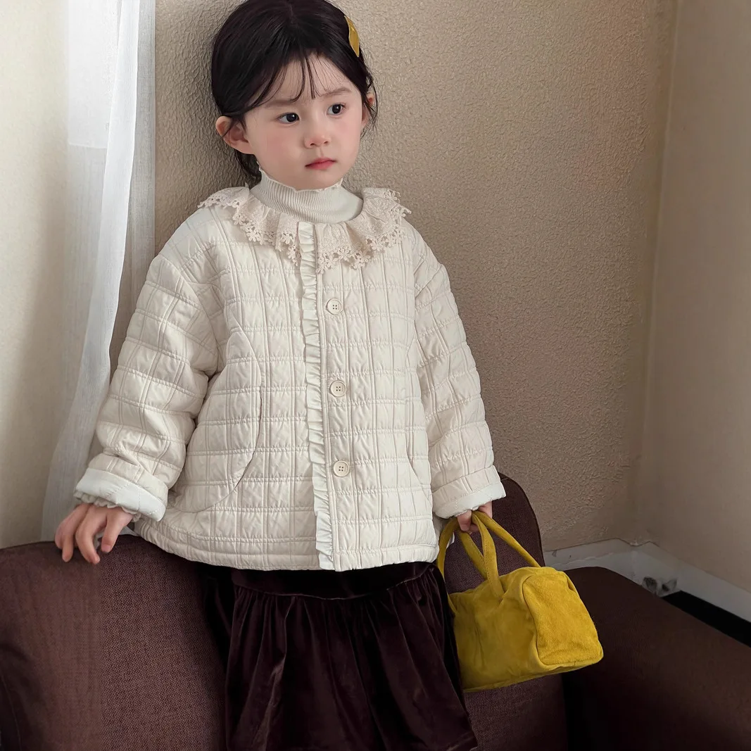 Autumn and Winter Children's Clothing Girls Cotton Plaid Lace Collar Cotton-padded Clothes Children Sweet Baby Coat
Autumn and Winter Children's Clothing Girls Cotton Plaid Lace Collar Cotton-padded Clothes Children Sweet Baby Coat