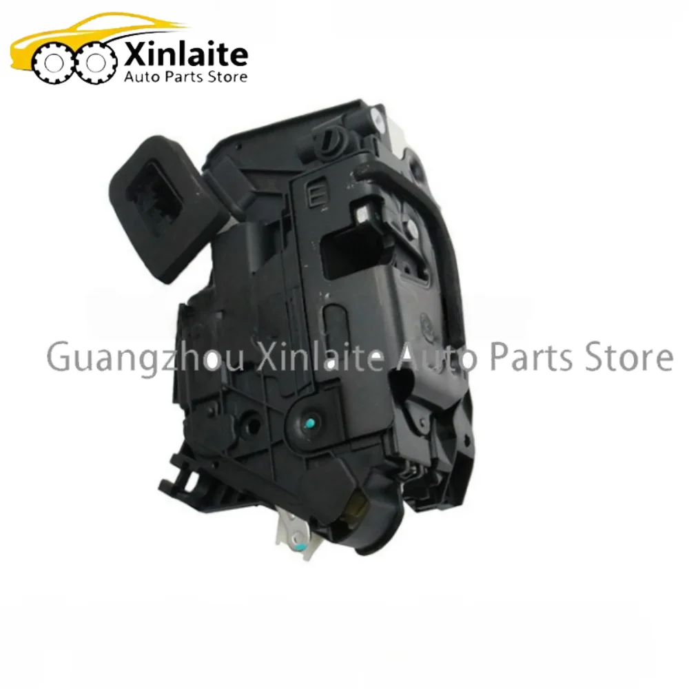 5K4839016F 5K4839015F High Quality New New Rear Right Left Door Lock Actuator For Volkswagen Golf Etta Polo Skoda Auto Parts
5K4839016F 5K4839015F High Quality New New Rear Right Left Door Lock Actuator For Volkswagen Golf Etta Polo Skoda Auto Parts
