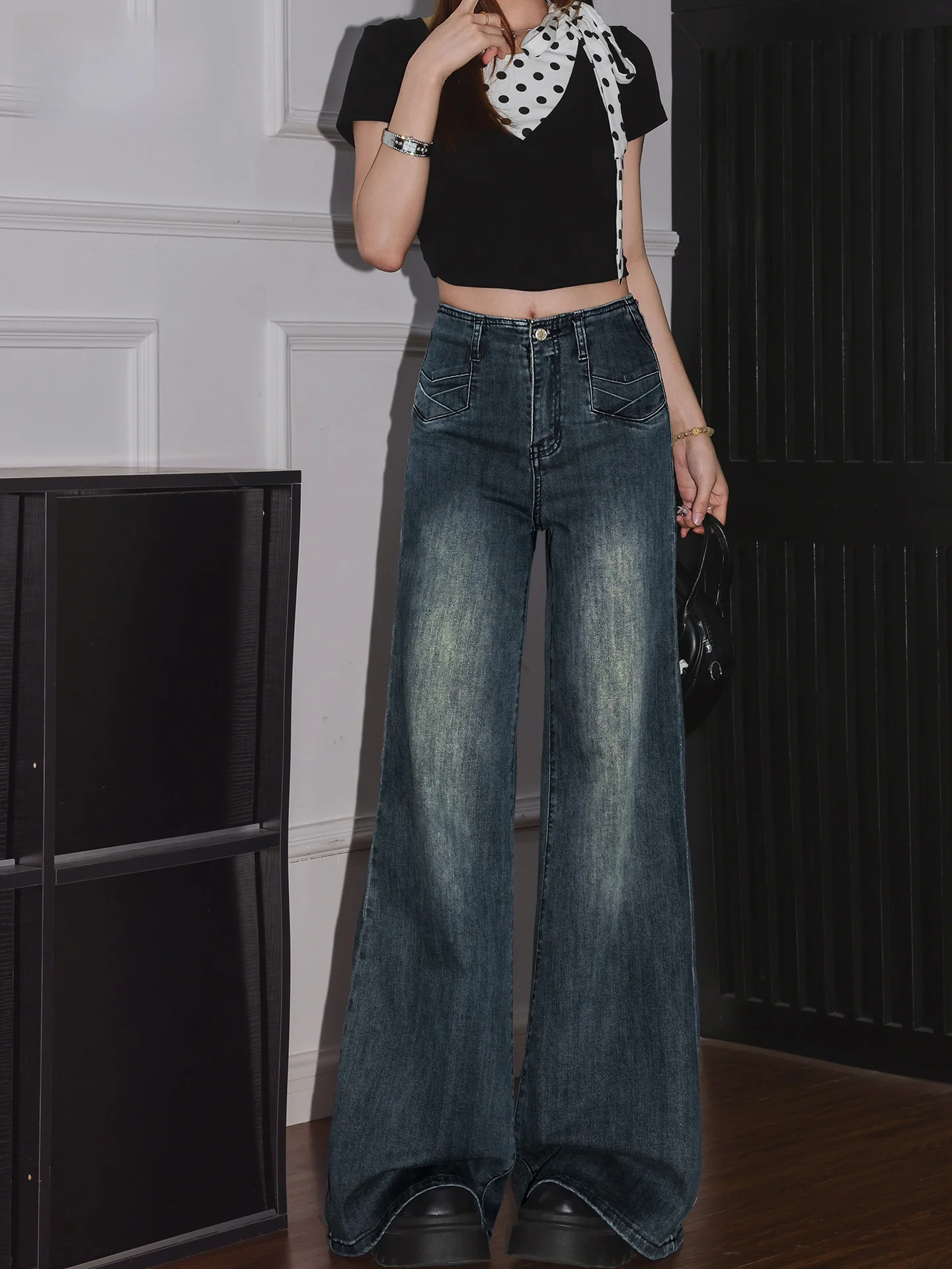 American Retro Blue Low Waist Flared Jeans Women's Summer Thin Loose Drapey Bell Bottoms Casual Cotton Blend Denim
American Retro Blue Low Waist Flared Jeans Women's Summer Thin Loose Drapey Bell Bottoms Casual Cotton Blend Denim