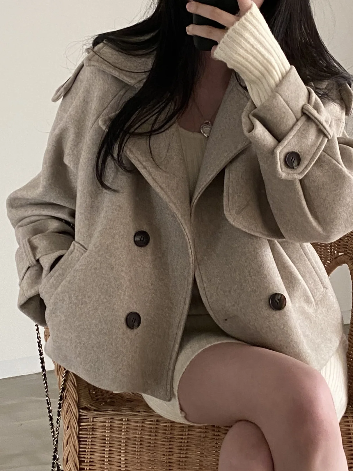 Korean Sle ort Double Breasted Woolen Coat Women's Small Size High End Feelings Aosphere Coat Long Sve Suit Collar
Korean Sle ort Double Breasted Woolen Coat Women's Small Size High End Feelings Aosphere Coat Long Sve Suit Collar
