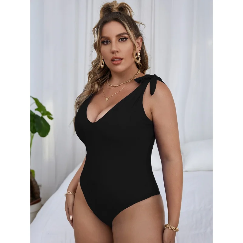2025New Style Women's One-Piece Swimsuit Sexy Plus Size Black and White Swimwear for Plus Size Women
2025New Style Women's One-Piece Swimsuit Sexy Plus Size Black and White Swimwear for Plus Size Women