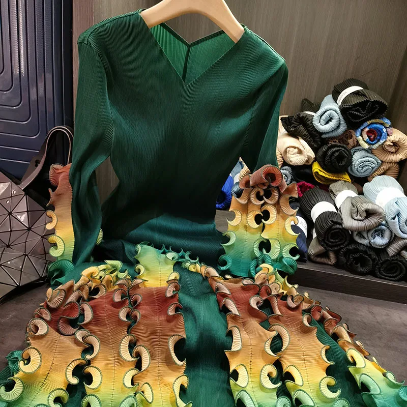 Japanese Miyake Pleated Fashion V-neck Pleated Dress Women 2025 New Design Wooden Ear Edge Print Waisted Medium-length Dress
Japanese Miyake Pleated Fashion V-neck Pleated Dress Women 2025 New Design Wooden Ear Edge Print Waisted Medium-length Dress