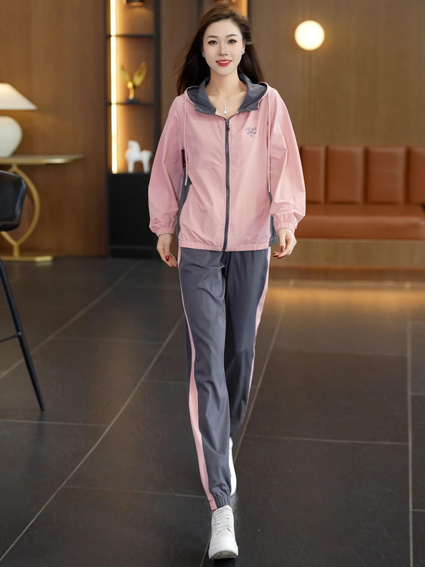 Women's Spring Autumn Casual Sports Suit Qui Dry Fitn Climbing Running Outfit Small Size Outdoor Two Piece Set
Women's Spring Autumn Casual Sports Suit Qui Dry Fitn Climbing Running Outfit Small Size Outdoor Two Piece Set