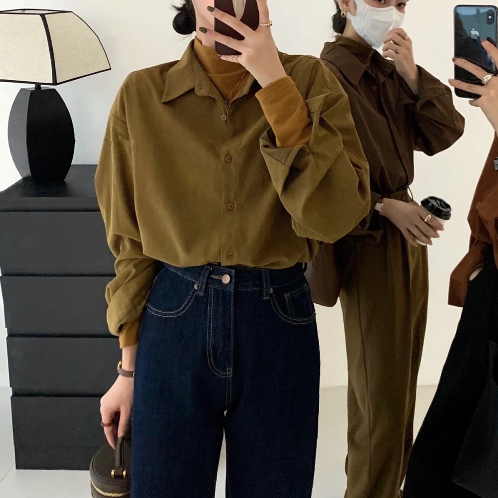 Women's Autumn Oversized Corduroy Shirts 2022 Female Single Breasted Full Sleeved Blouse Basics Lapel Collar Tops
Women's Autumn Oversized Corduroy Shirts 2022 Female Single Breasted Full Sleeved Blouse Basics Lapel Collar Tops