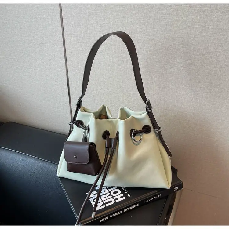 JIAERDI Vintage Green Bucket Bag Purse Women Versatile Casual Luxury Design Crossbody Bags Female Retro Y2k Handbag Aesthetic
JIAERDI Vintage Green Bucket Bag Purse Women Versatile Casual Luxury Design Crossbody Bags Female Retro Y2k Handbag Aesthetic