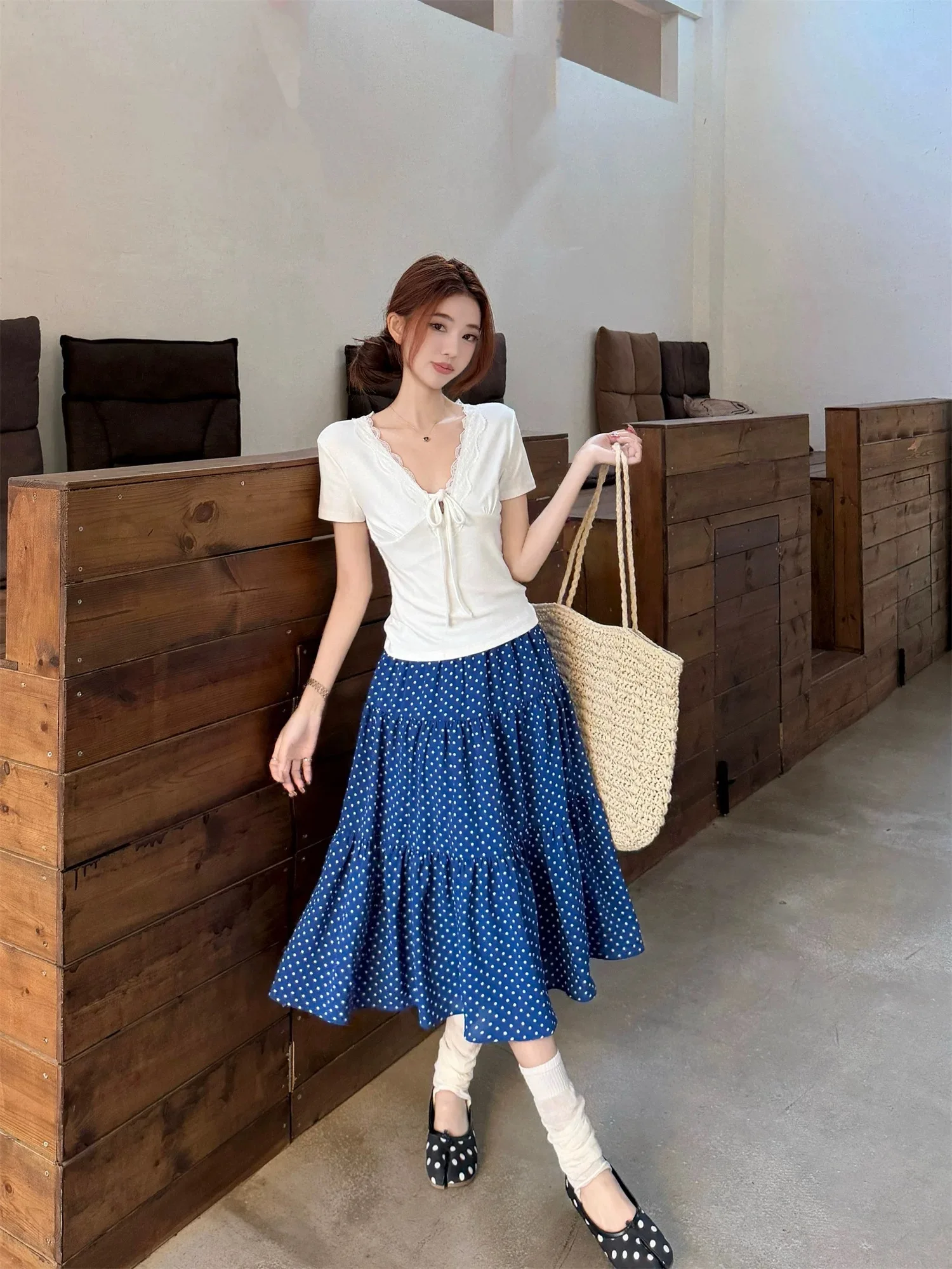 Sweet School Style Two-Piece Set Summer Fashion Women's White Top Polka Dot Dress Short Sleeve V-Neck T-Shirt China Made
Sweet School Style Two-Piece Set Summer Fashion Women's White Top Polka Dot Dress Short Sleeve V-Neck T-Shirt China Made