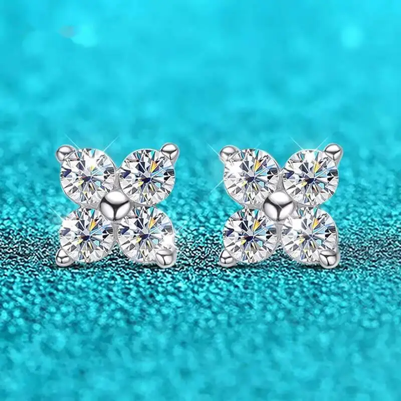 TS 925 Sterling Silver Moissanite Four-Leaf Clover Stud Earrings Clear Round Cut Ear Studs For Women Fine Jewelry
TS 925 Sterling Silver Moissanite Four-Leaf Clover Stud Earrings Clear Round Cut Ear Studs For Women Fine Jewelry