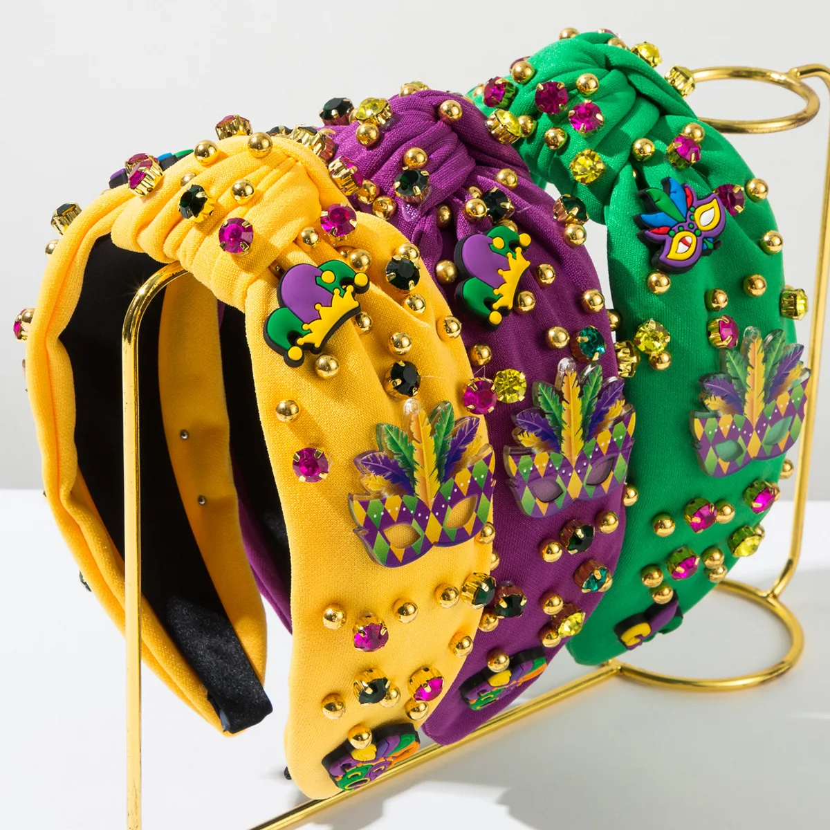 Mardi Gras Mask Charm Hairband Yellow Purple Green Headwear Gold Studded Punk Hair Hoop Carnival Parade Festive Hair Accessory
Mardi Gras Mask Charm Hairband Yellow Purple Green Headwear Gold Studded Punk Hair Hoop Carnival Parade Festive Hair Accessory