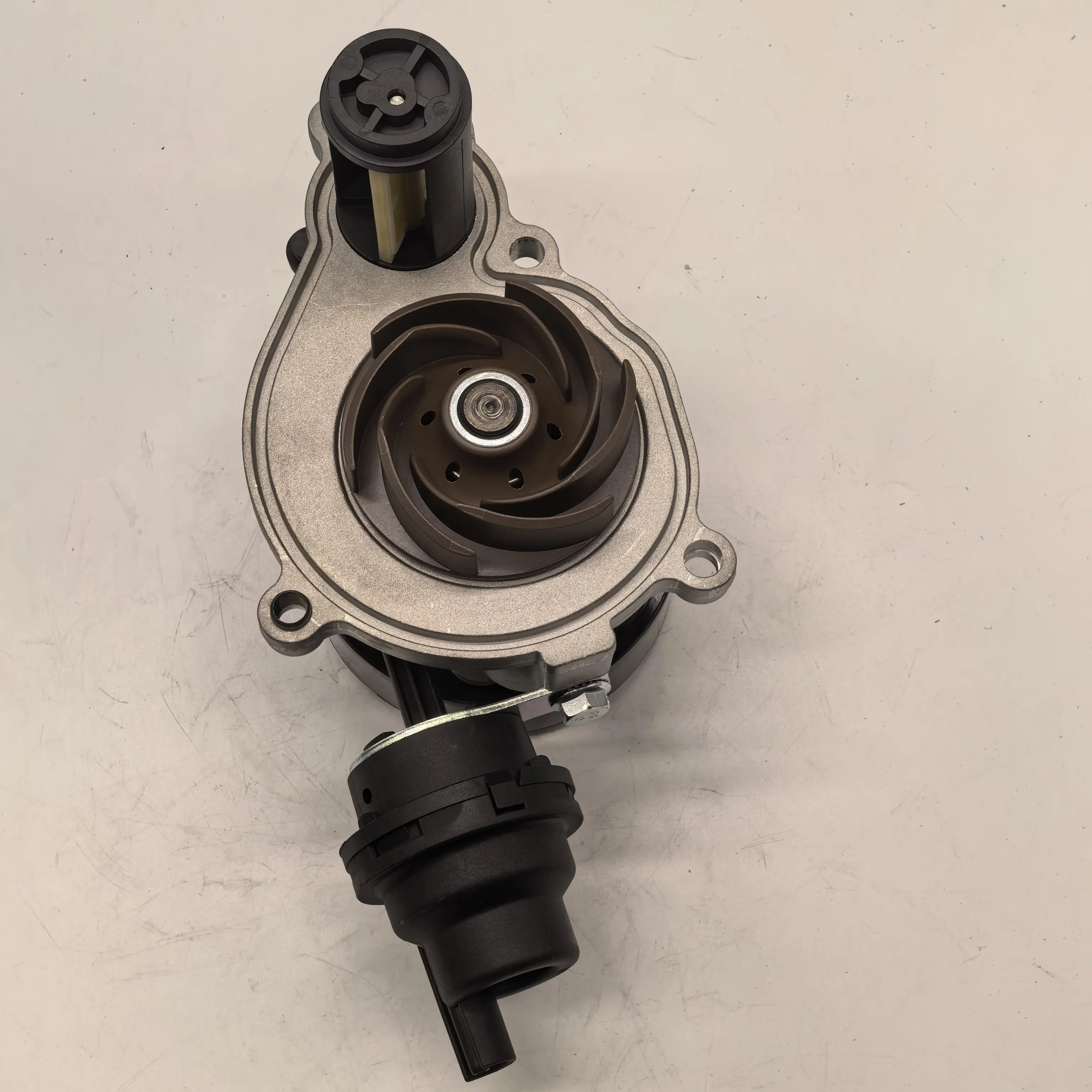 11518638026 B48 Engine Water Pump With Support Bracket for F22 F23 F30 F31 F32 F33 F36 Car OE 11517644809 11512367474
11518638026 B48 Engine Water Pump With Support Bracket for F22 F23 F30 F31 F32 F33 F36 Car OE 11517644809 11512367474