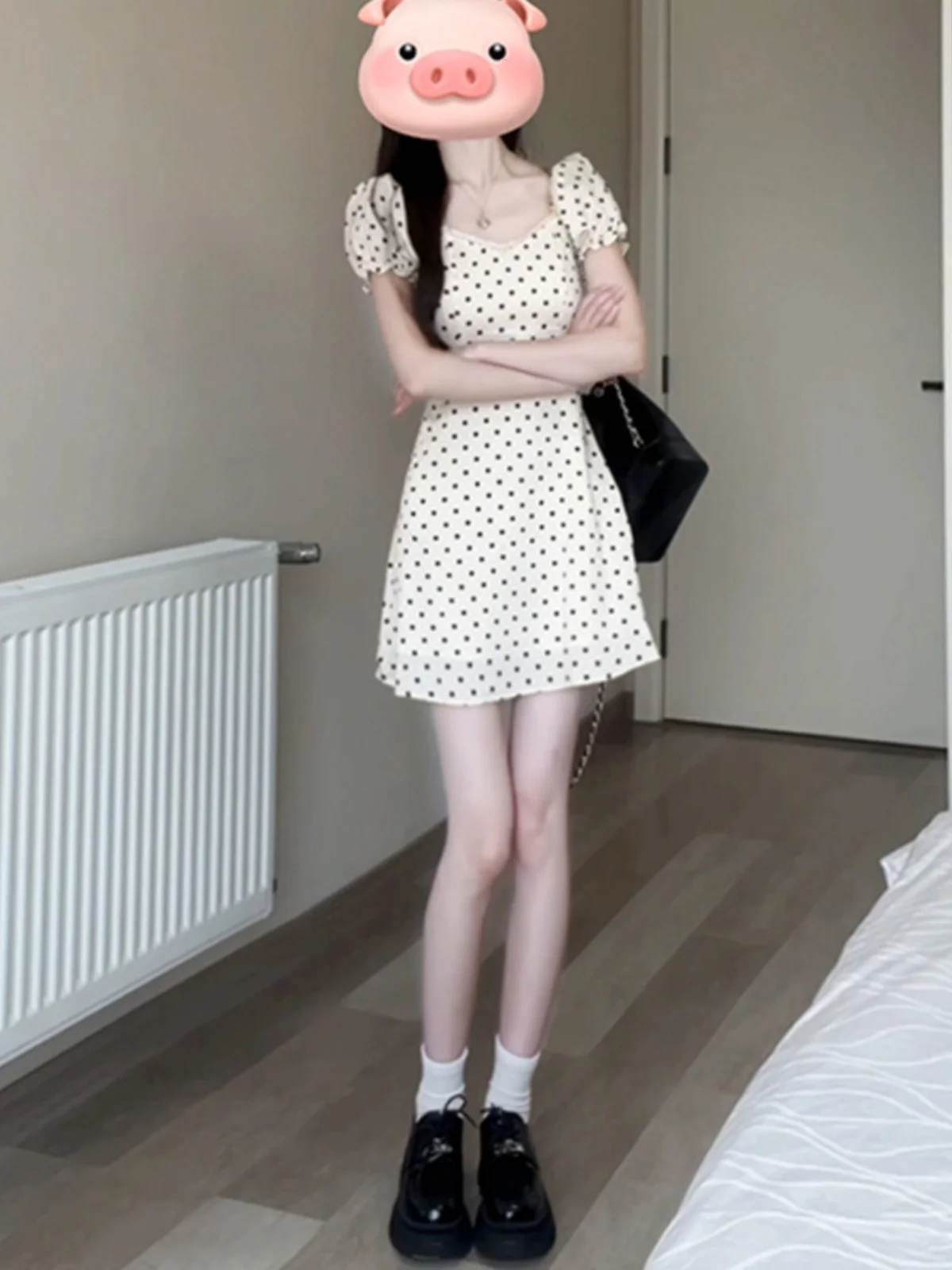 2024 Summer Polka Dot Women's Dress Korean Style Slimming High Waist Short Skirt Commute Fashion A-Line Skirt Short Sleeve
2024 Summer Polka Dot Women's Dress Korean Style Slimming High Waist Short Skirt Commute Fashion A-Line Skirt Short Sleeve