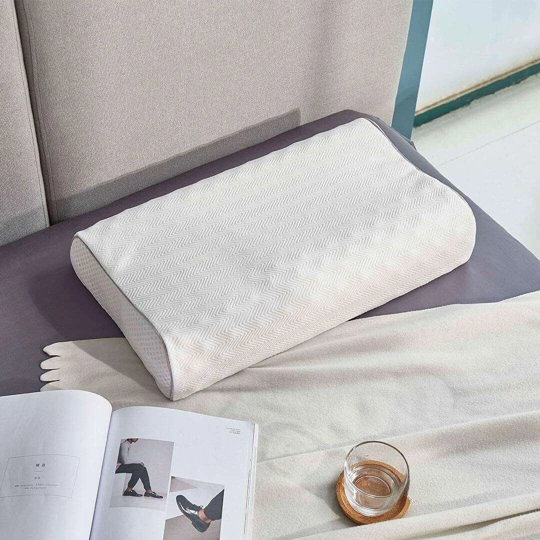 Natural Latex Pillow Neck Support Massage Adult Pillow Core Office Use Hard Support 3D Cut Pure Cotton Cover Neck Massage
Natural Latex Pillow Neck Support Massage Adult Pillow Core Office Use Hard Support 3D Cut Pure Cotton Cover Neck Massage