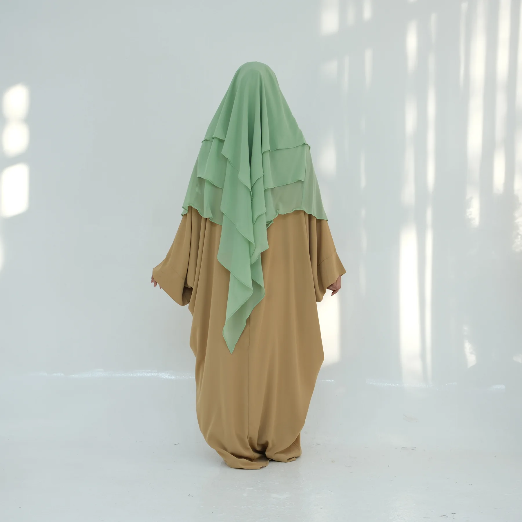 Khimar Two Layer Crepe Double Layers High Quality Muslim Modest Fashion Prayer Long Hijab Wholesale Islamic Clothing Garment New
Khimar Two Layer Crepe Double Layers High Quality Muslim Modest Fashion Prayer Long Hijab Wholesale Islamic Clothing Garment New