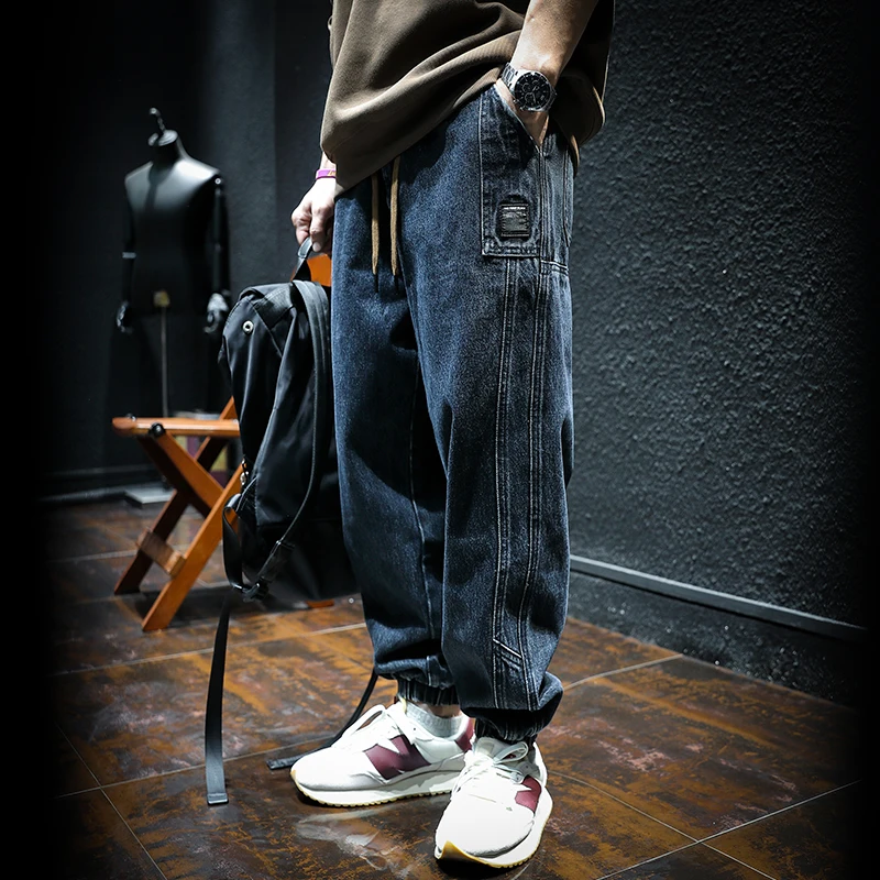 American Style Loose Fit Men's Jeans Drawstring Waist Cargo Pants Casual Long Trousers Youth Trendy Workwear Cotton Denim
American Style Loose Fit Men's Jeans Drawstring Waist Cargo Pants Casual Long Trousers Youth Trendy Workwear Cotton Denim