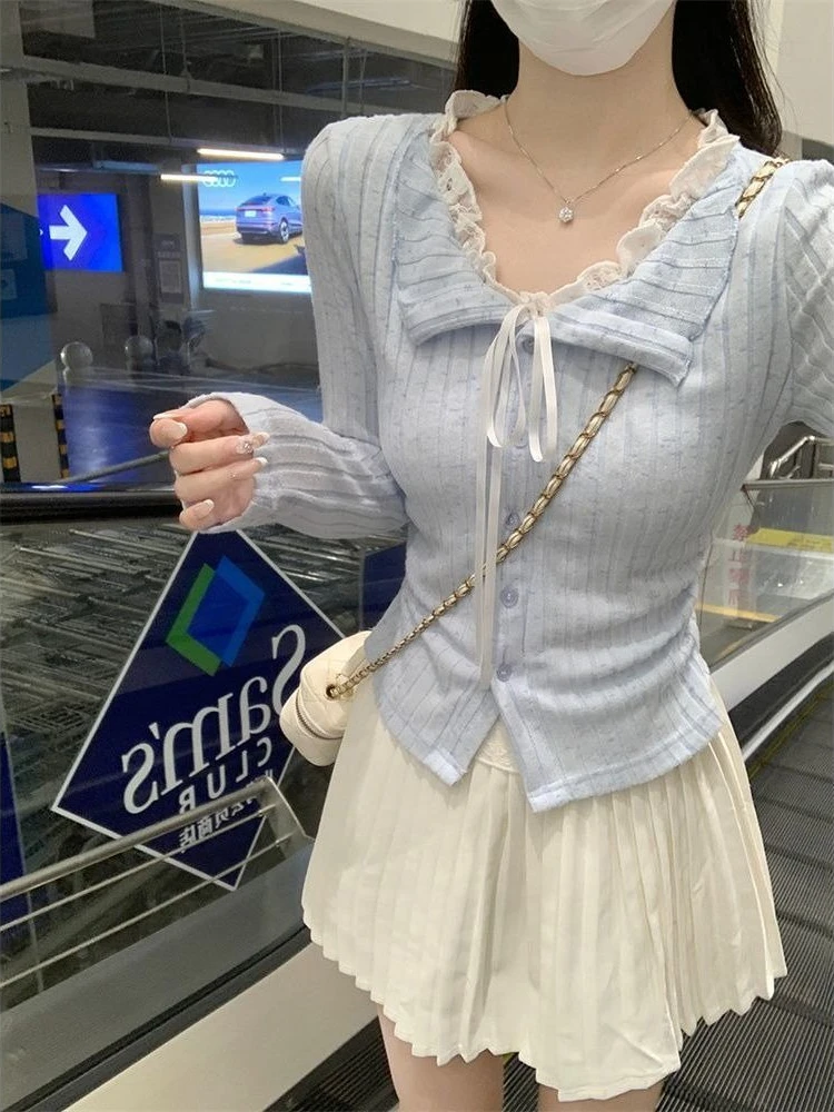 Spring Lace Patchwork Knit T Shirts Women Autumn Sweet Slim Lace Up Tops Korean Chic Splicing Long Sleeve Blouse Streetwear Tops
Spring Lace Patchwork Knit T Shirts Women Autumn Sweet Slim Lace Up Tops Korean Chic Splicing Long Sleeve Blouse Streetwear Tops