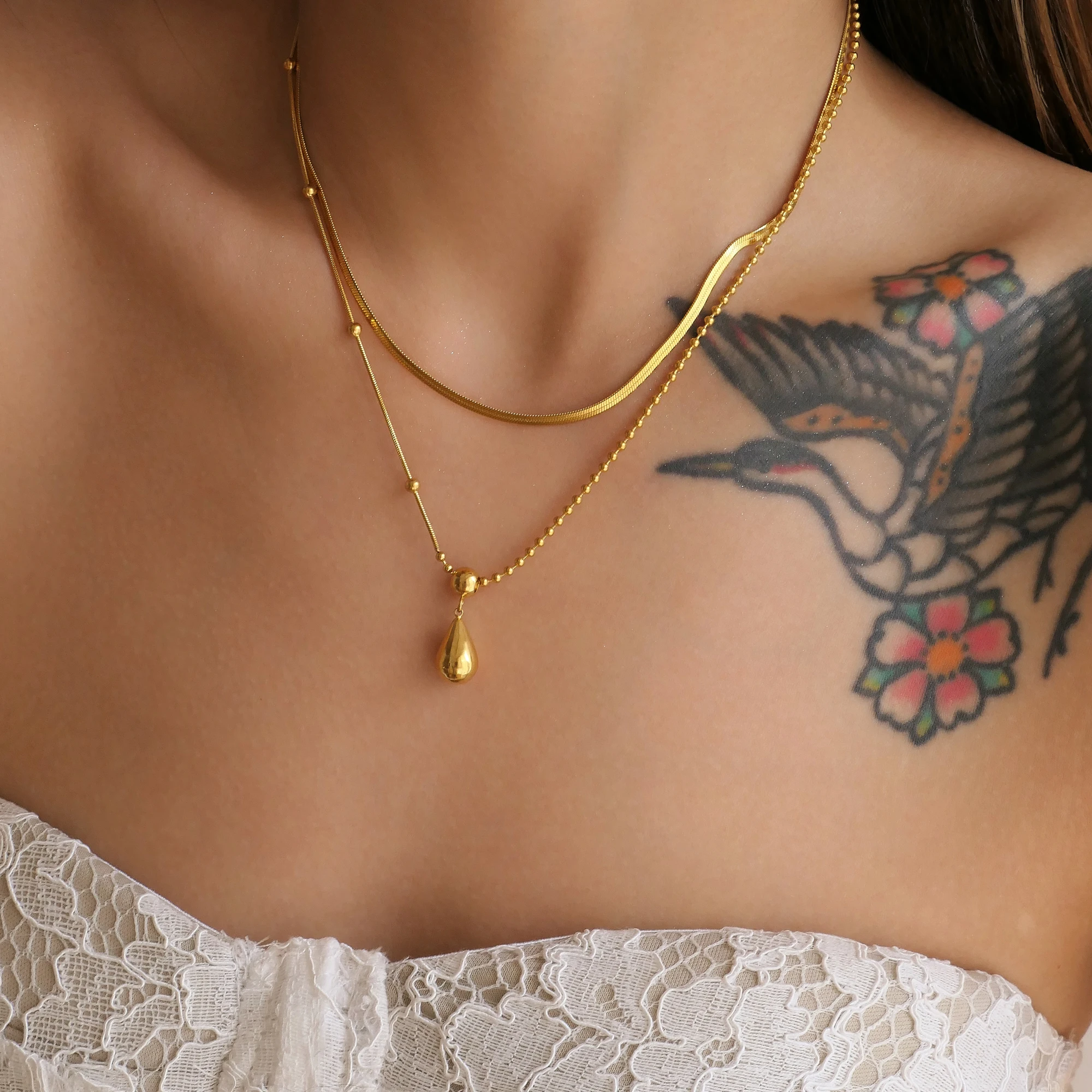 DASEIN New Teardrop Double Layer Gourd Pendant Blade Chain Necklace 18k Gold Plated Tarnish Free Stainless Steel Women Jewelry
DASEIN New Teardrop Double Layer Gourd Pendant Blade Chain Necklace 18k Gold Plated Tarnish Free Stainless Steel Women Jewelry