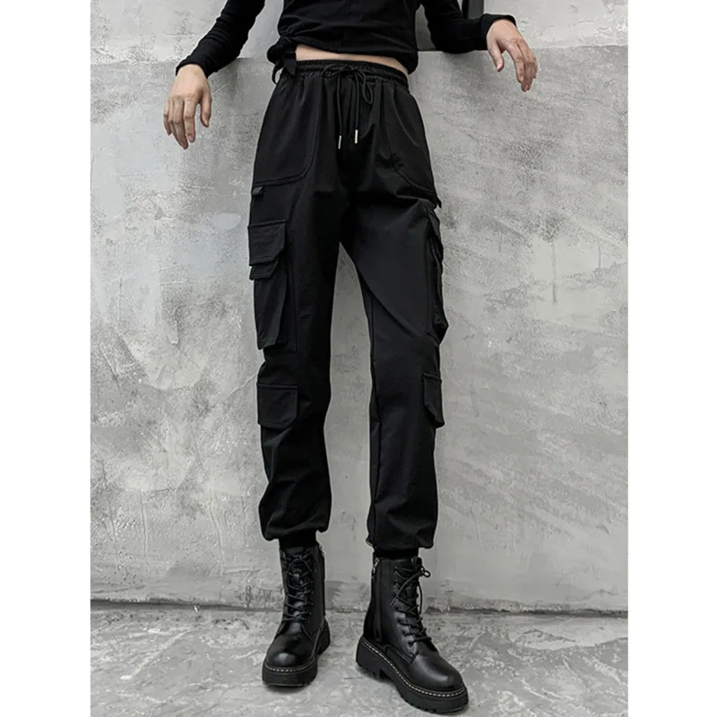Black Pockets High Elastic Waist Long Harem Trousers New Loose Fit Pants Women Fashion Tide Spring Autumn 2025
Black Pockets High Elastic Waist Long Harem Trousers New Loose Fit Pants Women Fashion Tide Spring Autumn 2025