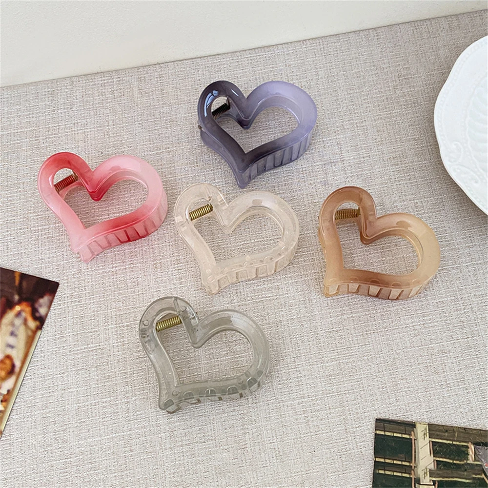 Korean Gradient Colour Transparent Heart Hair Clip Ladies Plate Hair Back of the Head Grab Clip Fashion Simple Hair Accessories
Korean Gradient Colour Transparent Heart Hair Clip Ladies Plate Hair Back of the Head Grab Clip Fashion Simple Hair Accessories