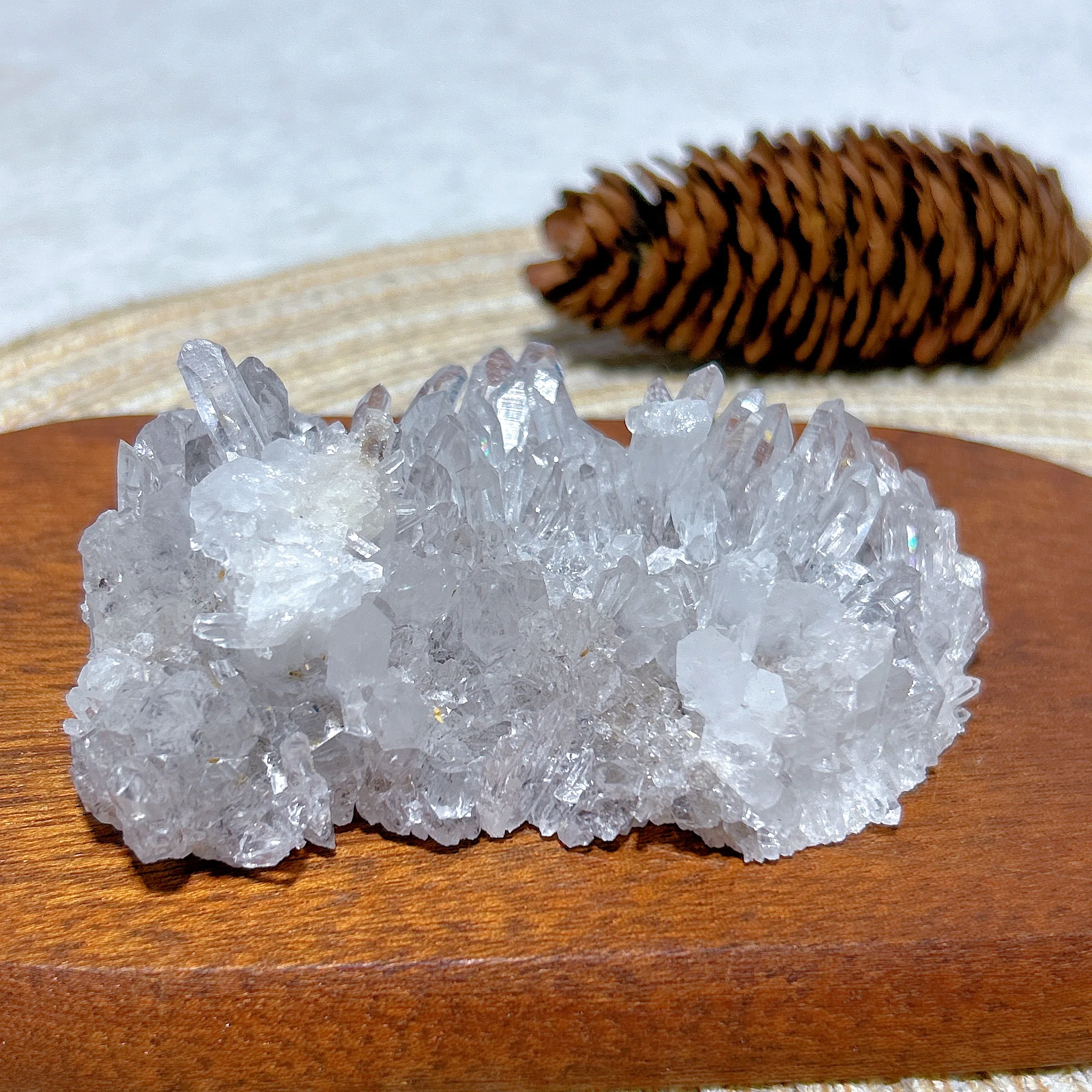 Healing Natural Crystal Clear Quartz Cluster Specimen Raw Stone Reiki Gemstone Mineral Energy Home Decorations Room Decor Gift
Healing Natural Crystal Clear Quartz Cluster Specimen Raw Stone Reiki Gemstone Mineral Energy Home Decorations Room Decor Gift