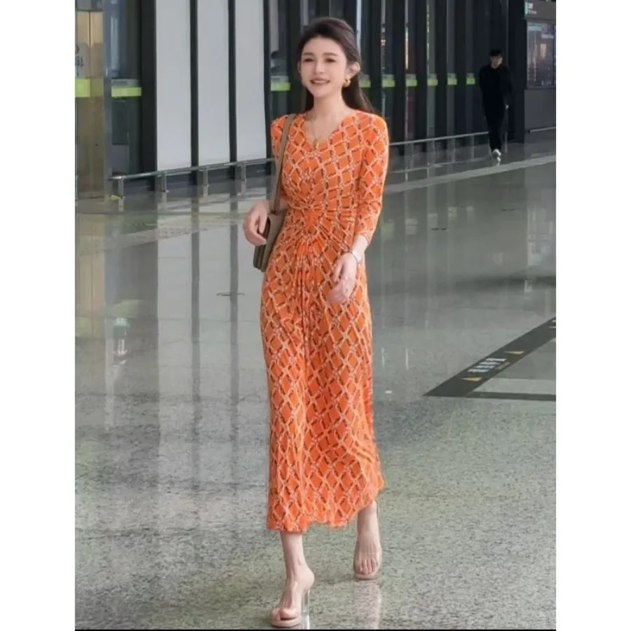 【New style】Xwf8840 French all-match commuting simple long dress for women 2026 summer new slim-fitting and slim-looking dress
【New style】Xwf8840 French all-match commuting simple long dress for women 2026 summer new slim-fitting and slim-looking dress