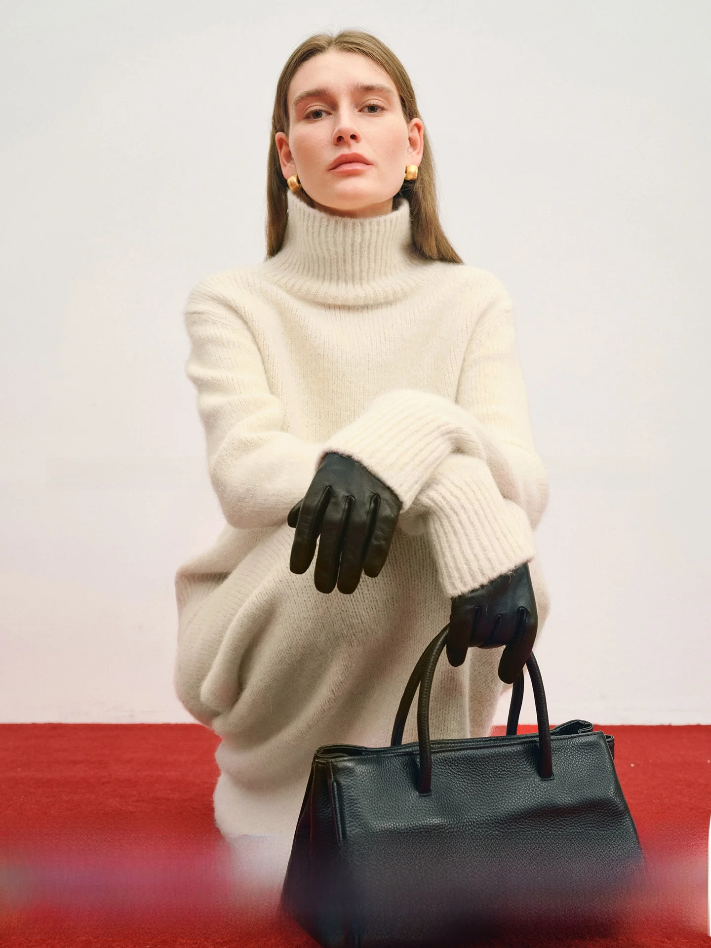 CHICJANE Peruvian Suli High Neck Silk And Alpaca Wool Sweater And Skirt Set for Women Winter Fashion Outfit Cleanfit Style
CHICJANE Peruvian Suli High Neck Silk And Alpaca Wool Sweater And Skirt Set for Women Winter Fashion Outfit Cleanfit Style