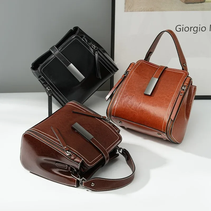 Fashionable Oil Wax Leather Women‘s Bag Trendy Autumn Winter Crossbody Shoulder Bag High-Quality Casual Shopping Bag Wine Red
Fashionable Oil Wax Leather Women‘s Bag Trendy Autumn Winter Crossbody Shoulder Bag High-Quality Casual Shopping Bag Wine Red