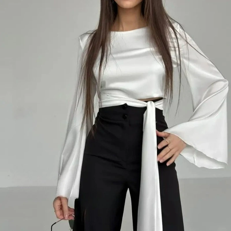 Strap Design Fashion Women's Top 2025 Autumn Long Sleeve Banquet T-shirt
Strap Design Fashion Women's Top 2025 Autumn Long Sleeve Banquet T-shirt