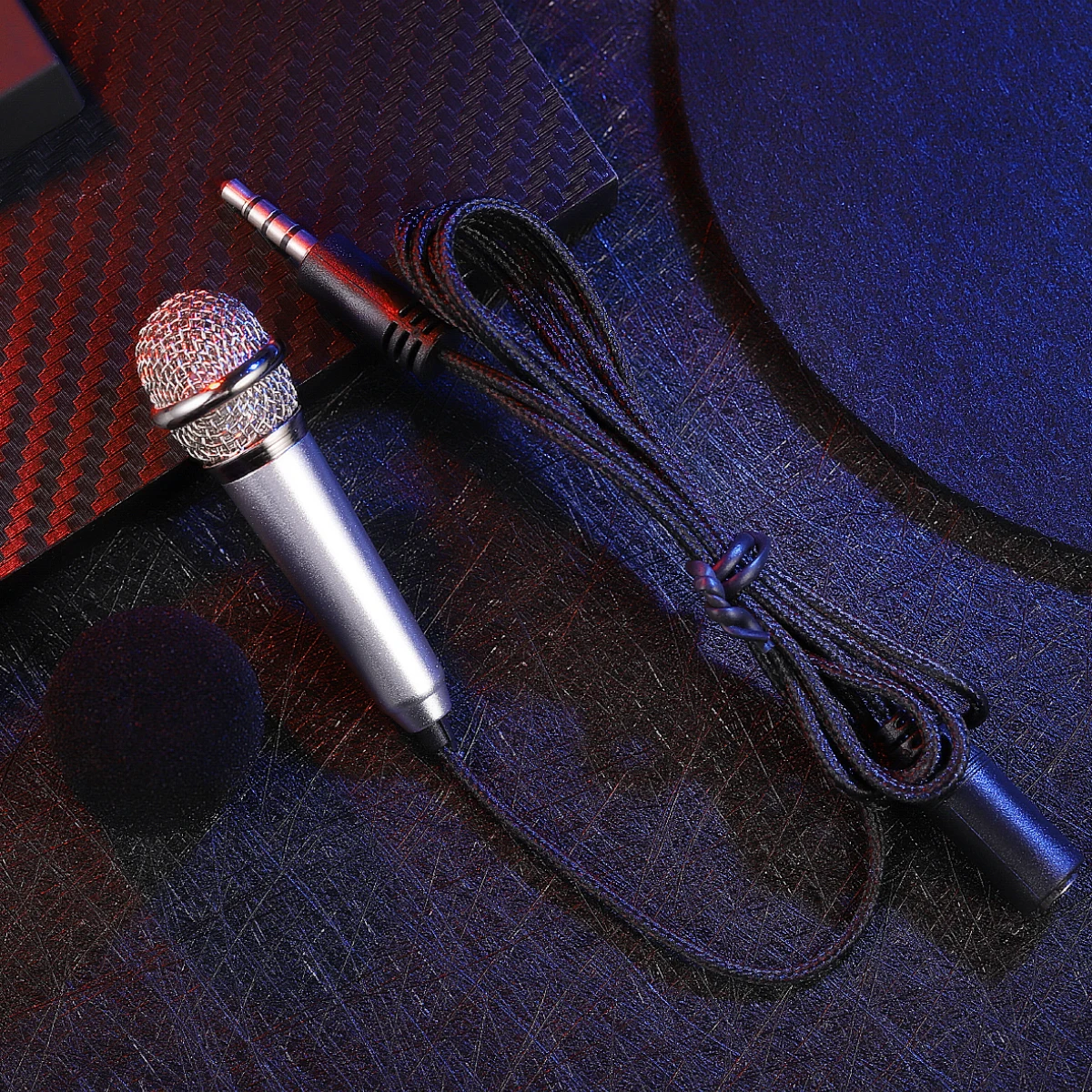 Healifty Mini Portable Vocal/Instrument Microphone for Voice Recording Chatting and Singing (Silver)
Healifty Mini Portable Vocal/Instrument Microphone for Voice Recording Chatting and Singing (Silver)
