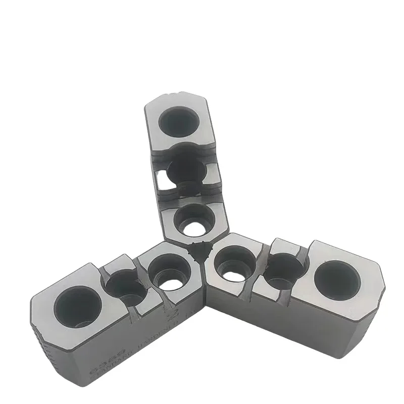 Original Factory Wholesale Customized. Hydraulic hard claw Oil pressure chuck
Original Factory Wholesale Customized. Hydraulic hard claw Oil pressure chuck