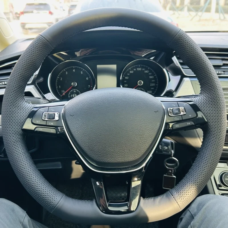Car Steering Wheel Cover Genuine Leather For Volkswagen Golf 7 Mk7 Touran Up New Polo Jetta Passat B8 Steering-Wheel Cover Wrap
Car Steering Wheel Cover Genuine Leather For Volkswagen Golf 7 Mk7 Touran Up New Polo Jetta Passat B8 Steering-Wheel Cover Wrap