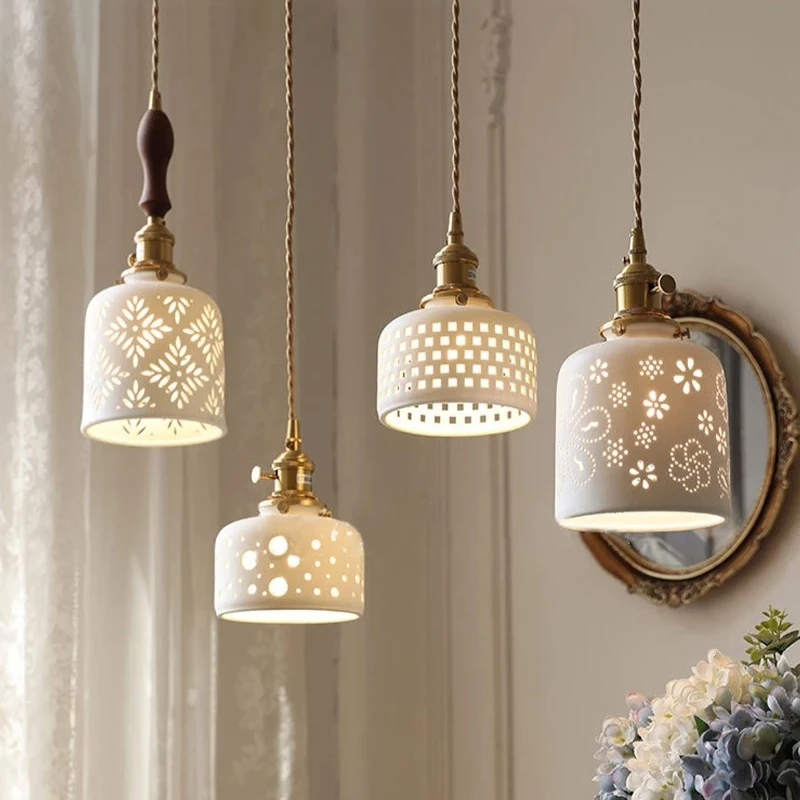 Элегантные скандинавские керамические подвесные потолочные светильники E27, латунная розетка, современный подвесной светильник с полым цветком
Элегантные скандинавские керамические подвесные потолочные светильники E27, латунная розетка, современный подвесной светильник с полым цветком