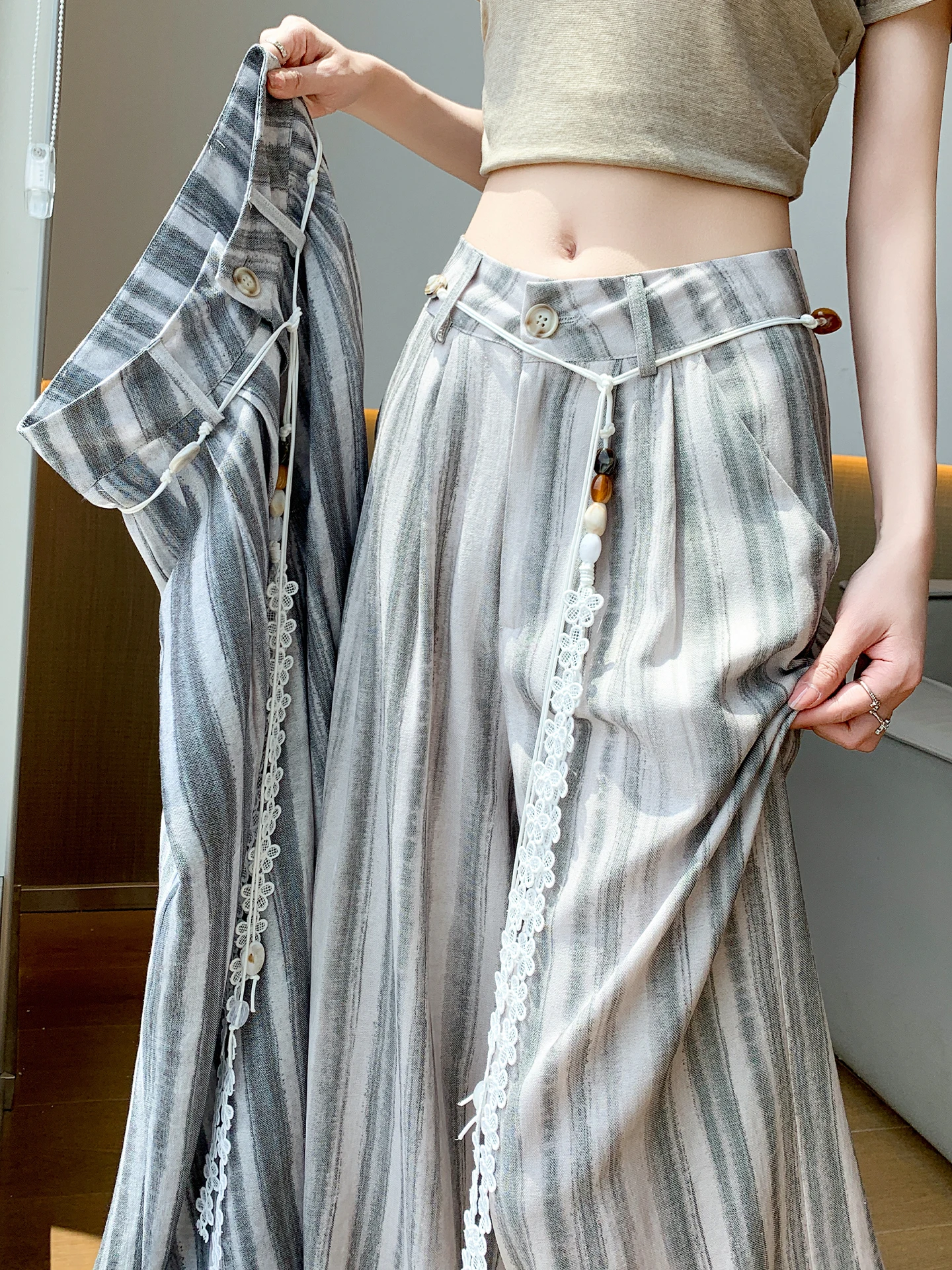 Bohemian Wide Leg Pants Women's High Waist Cotton Linen Stripe Drapey Summer New Style Casual Straight Cut Trousers
Bohemian Wide Leg Pants Women's High Waist Cotton Linen Stripe Drapey Summer New Style Casual Straight Cut Trousers