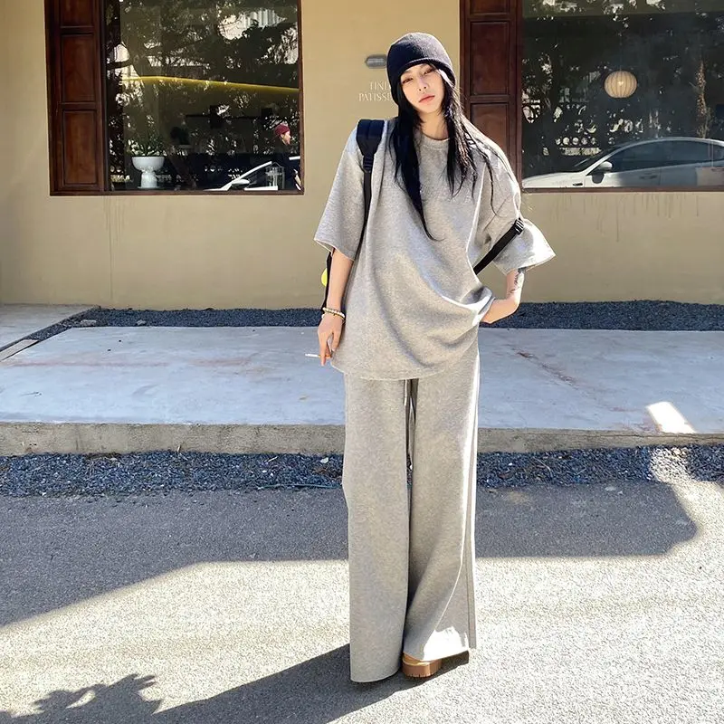 Осенне-зимние модные прямые свободные флисовые и утолщенные спортивные штаны для мужчин, широкие длинные брюки длиной до пола
Осенне-зимние модные прямые свободные флисовые и утолщенные спортивные штаны для мужчин, широкие длинные брюки длиной до пола