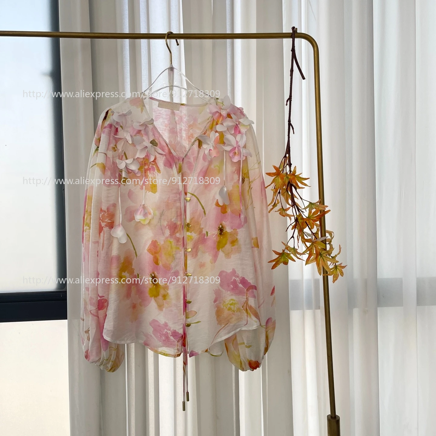 2026 Новая высококачественная белая розовая блузка с длинными рукавами и цветочной аппликацией, топы
2026 Новая высококачественная белая розовая блузка с длинными рукавами и цветочной аппликацией, топы