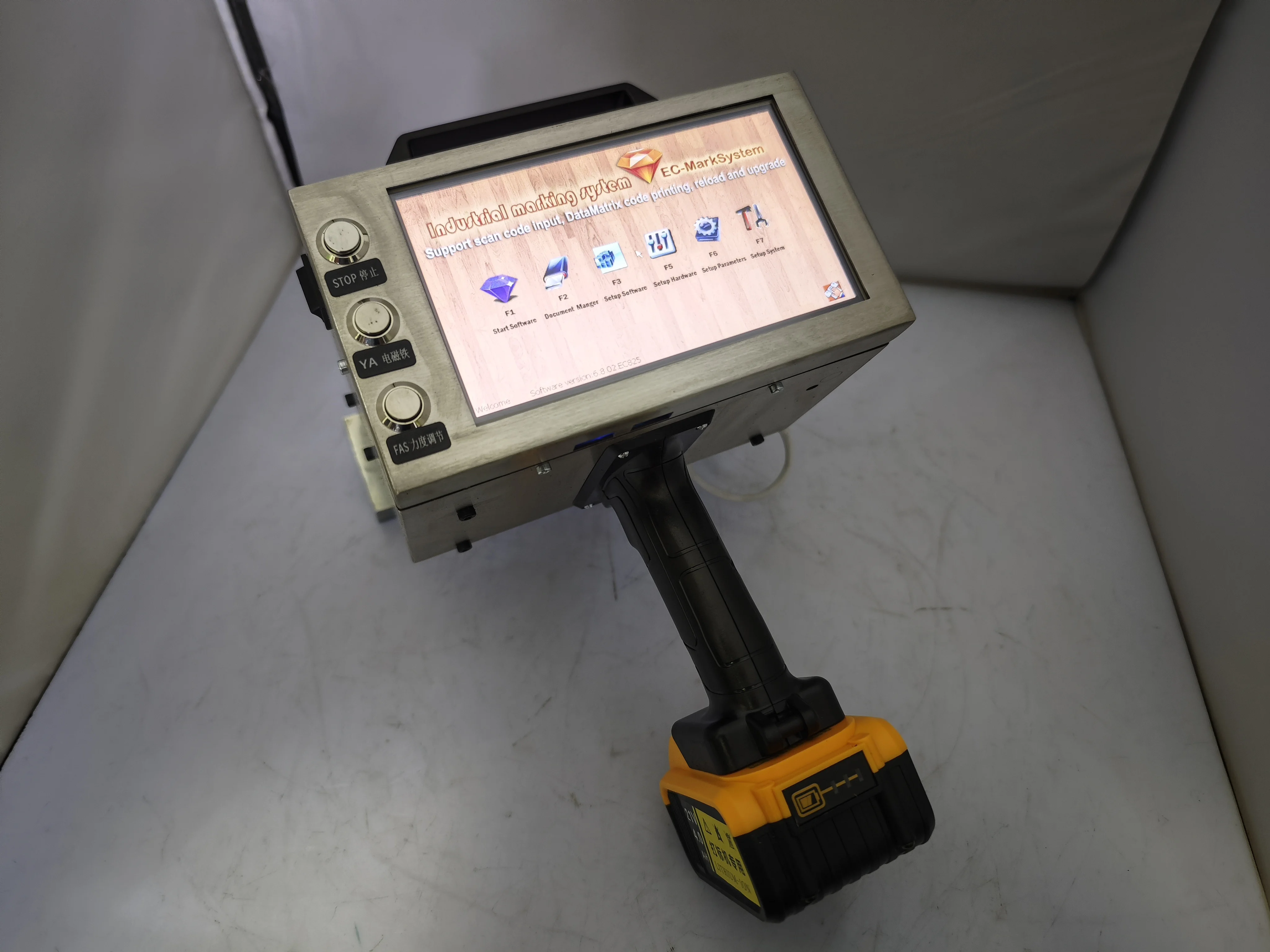 Electric marking machine with touch screen, por lithium , dot marker, vin no. Marking range 120x30mm
Electric marking machine with touch screen, por lithium , dot marker, vin no. Marking range 120x30mm