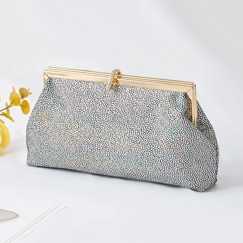 Модный маленький кошелек-клатч со стразами для женщин, роскошная сумка через плечо с золотой и серебряной цепочкой, сумка через плечо для свадебной вечеринки
Модный маленький кошелек-клатч со стразами для женщин, роскошная сумка через плечо с золотой и серебряной цепочкой, сумка через плечо для свадебной вечеринки