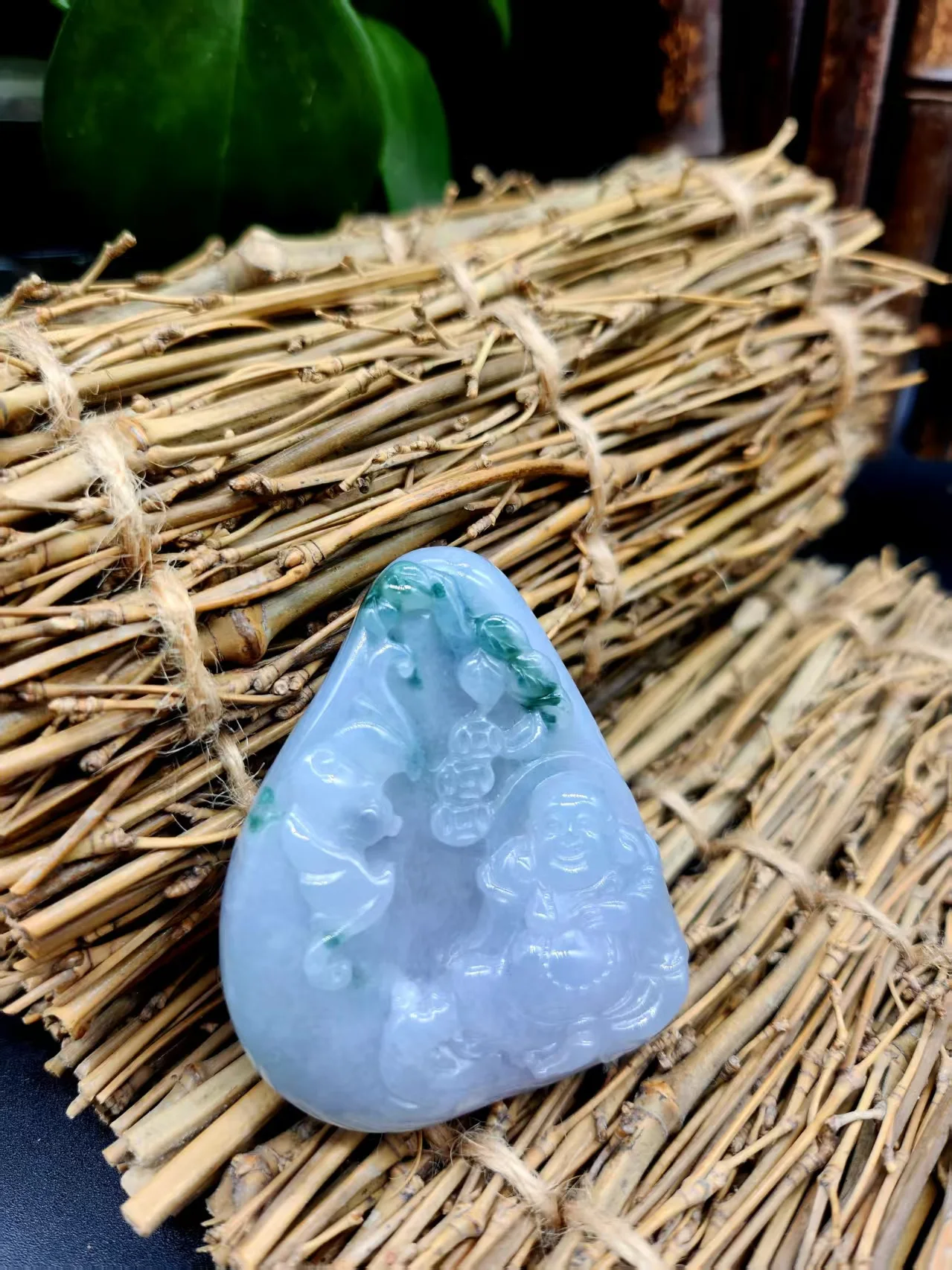 Natural Burmese Jadeite God Of Wealth Plaque - Feng Shui Fortune & Business Success Gift Pendant Charms For Women and Men
Natural Burmese Jadeite God Of Wealth Plaque - Feng Shui Fortune & Business Success Gift Pendant Charms For Women and Men
