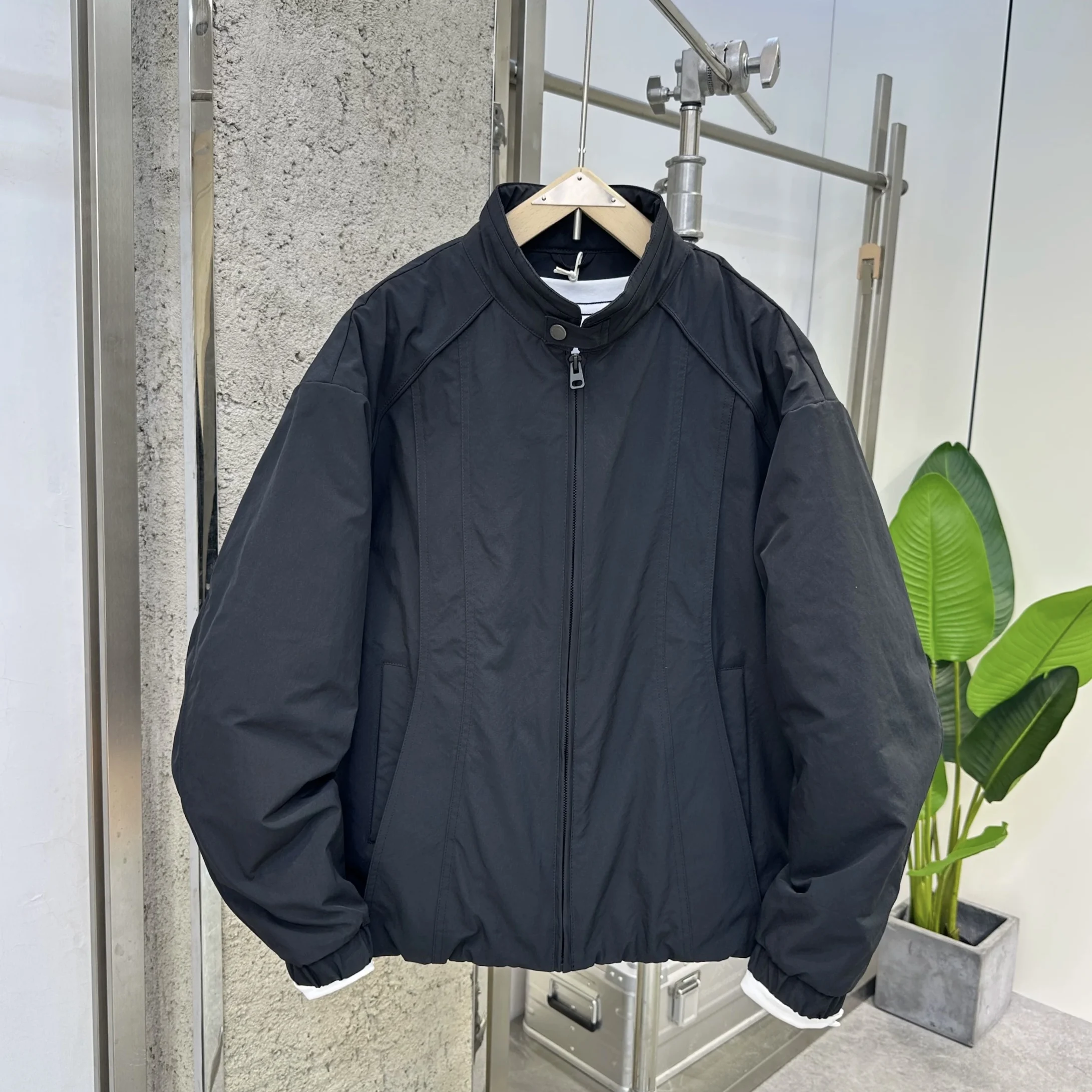 Men's Warm Cotton Jaet Thin Cotton Casual Stand Collar Autumn Winter Faionable Loose Fit Polyester Filling Long Sve Zi...
Men's Warm Cotton Jaet Thin Cotton Casual Stand Collar Autumn Winter Faionable Loose Fit Polyester Filling Long Sve Zi...